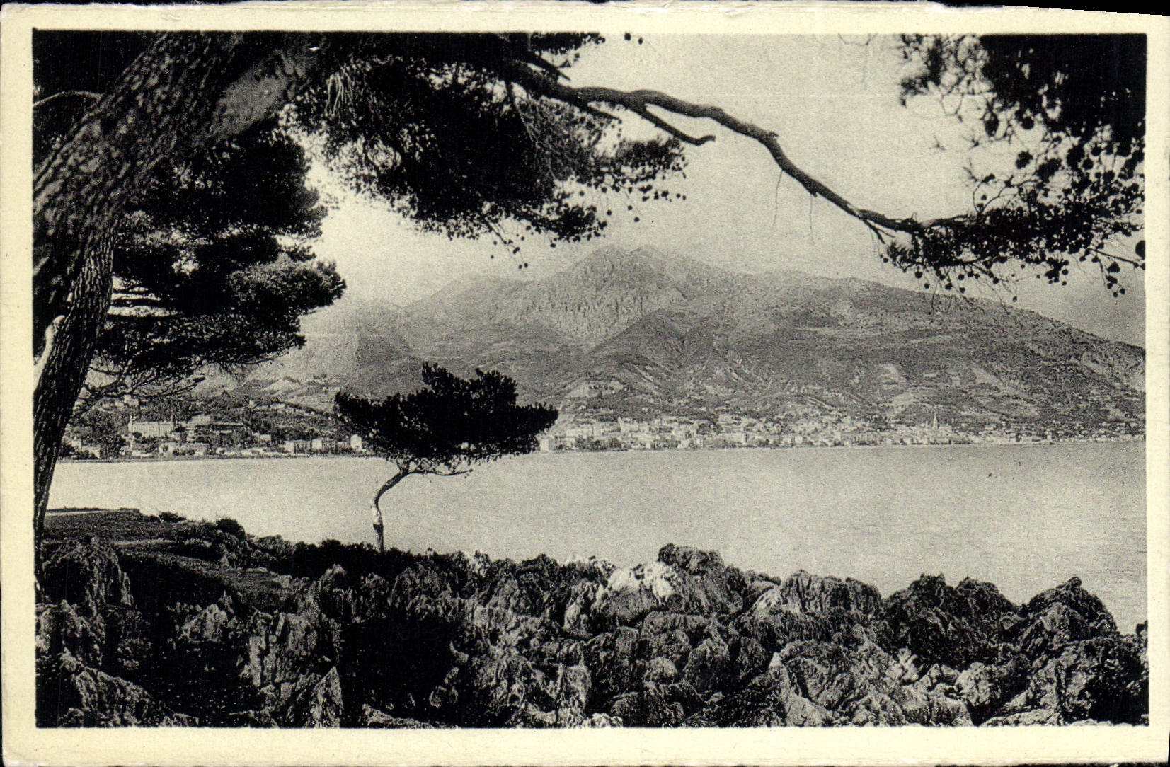 CPA Menton Vue prise du Cap Martin 
