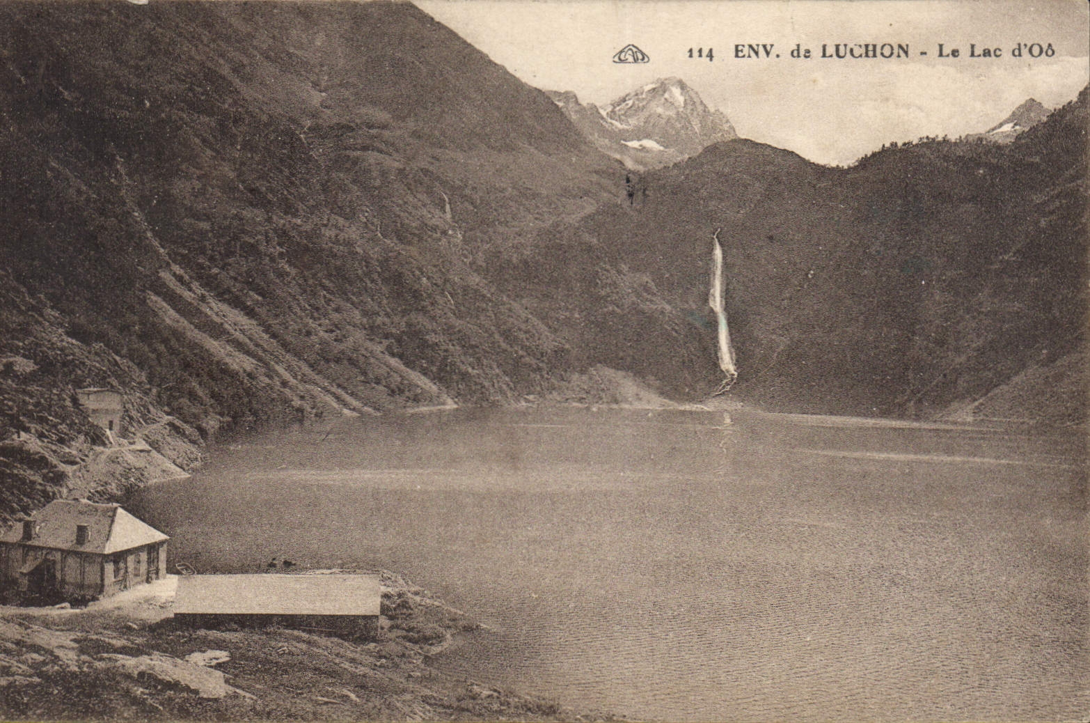 CPA Env de Luchon Le Lac d'Oo 