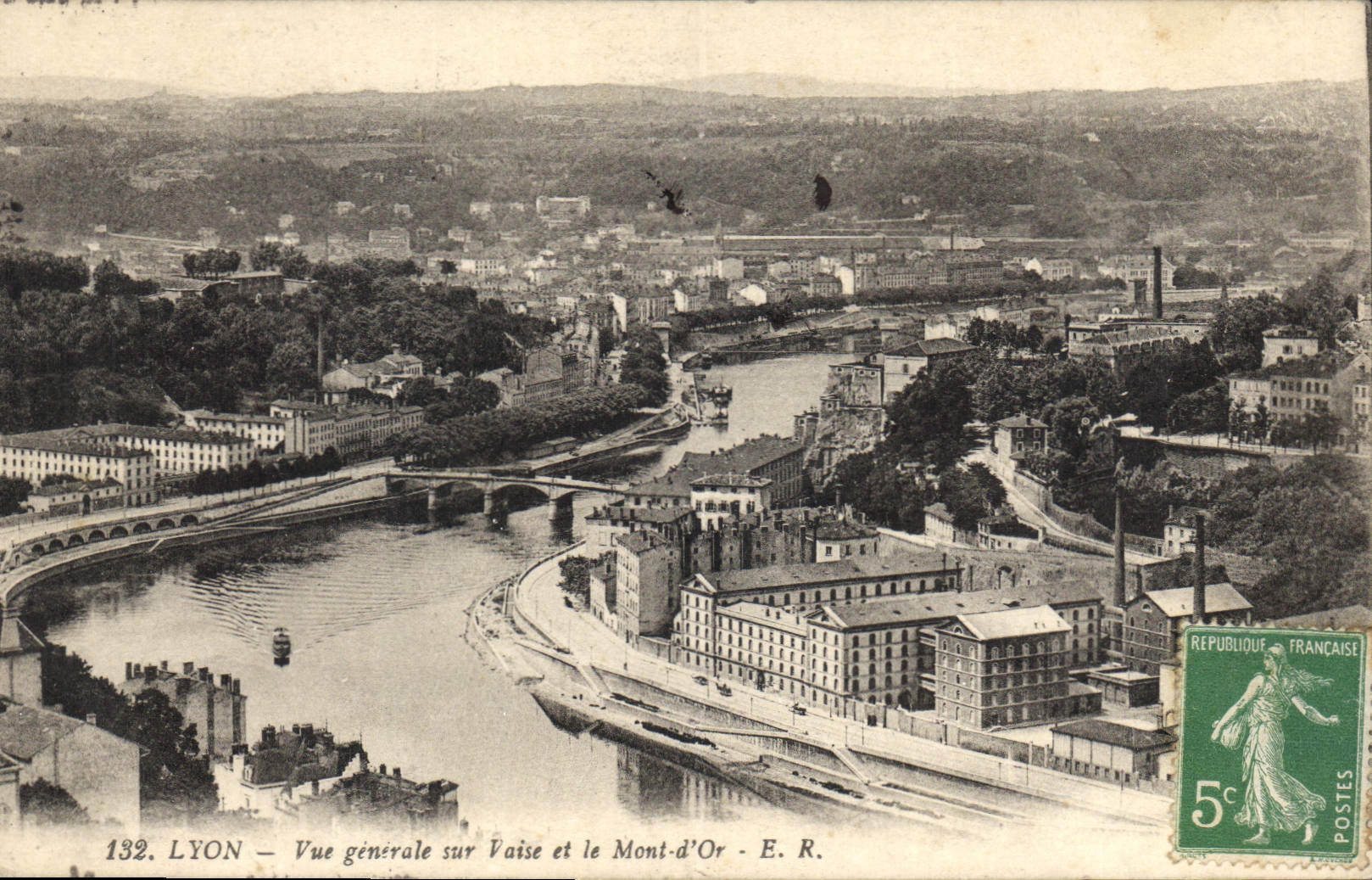CPA Lyon Vue generale sur Vaise et le Mont d'Or 