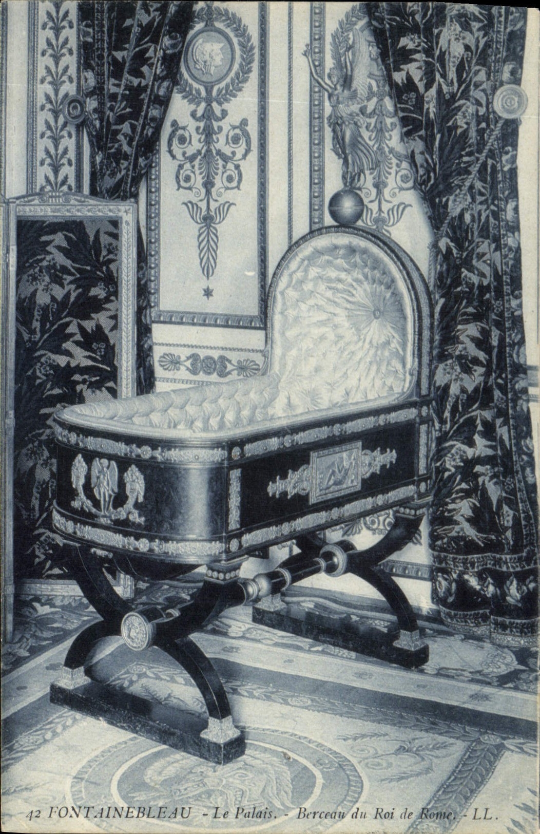 CPA Fontainebleau Le Palais 