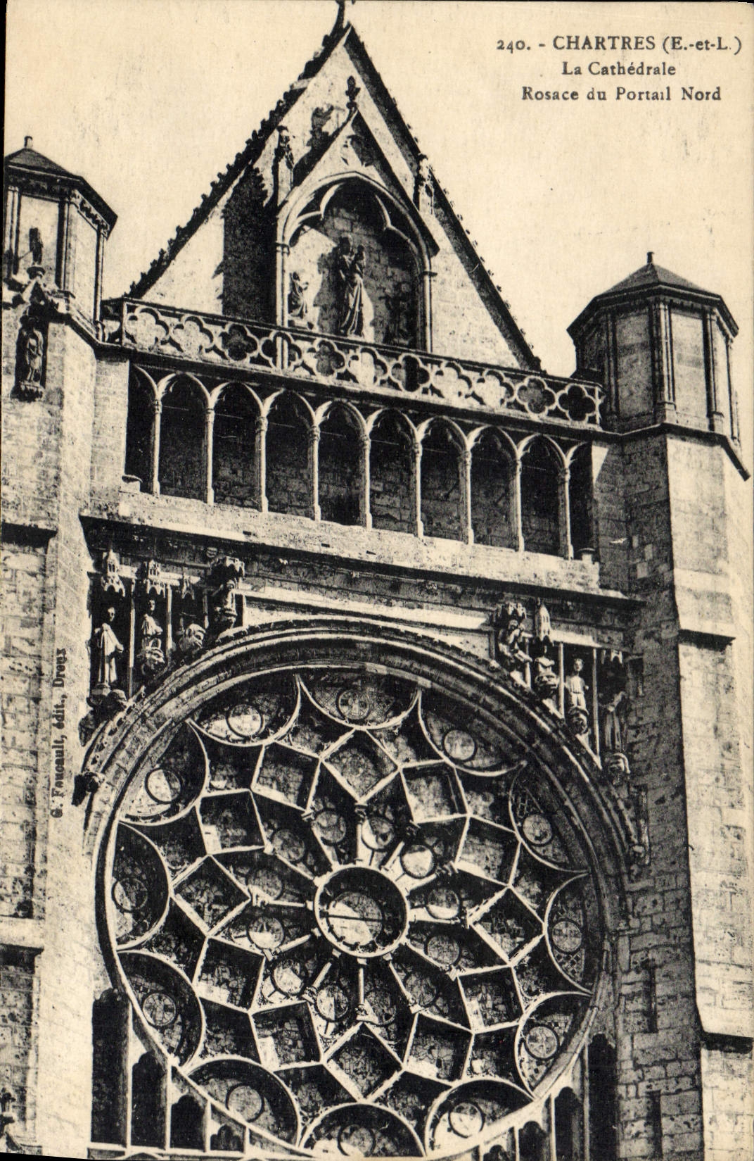 CPA Chartres E et L La Cathedrale Rosace du Portail Nord 