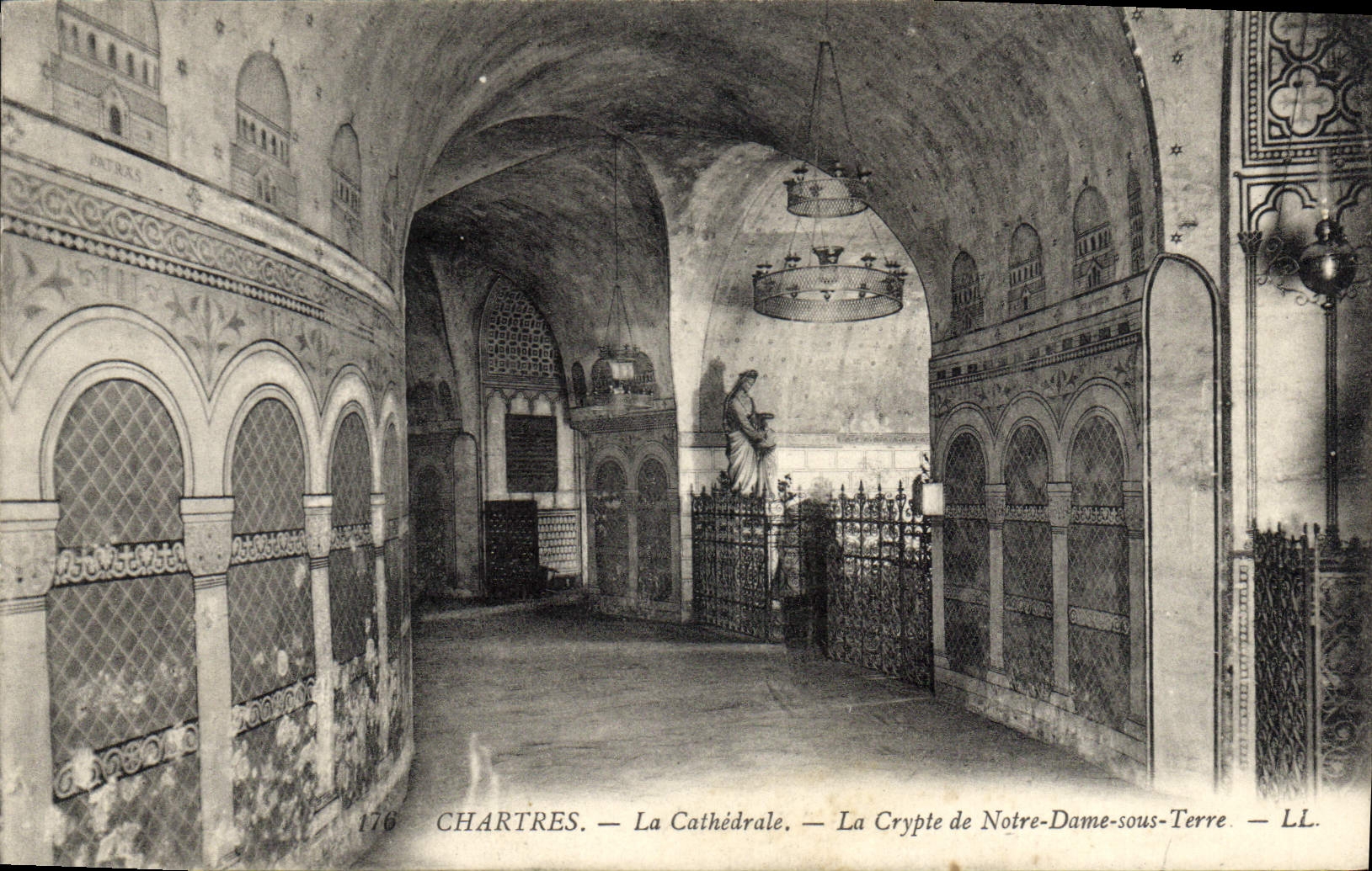 CPA Chartres La Cathedrale La Crypte de Notre Dame sous Terre 