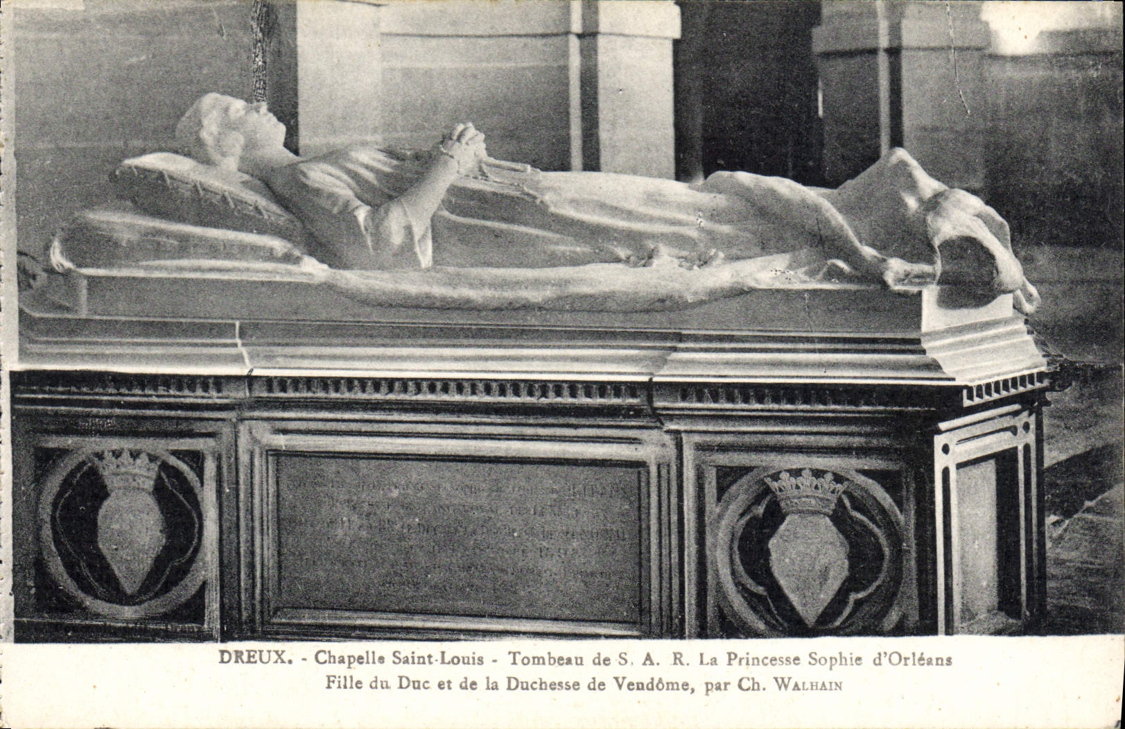 CPA Dreux Chapelle Saint Louis Tombeau de SAR