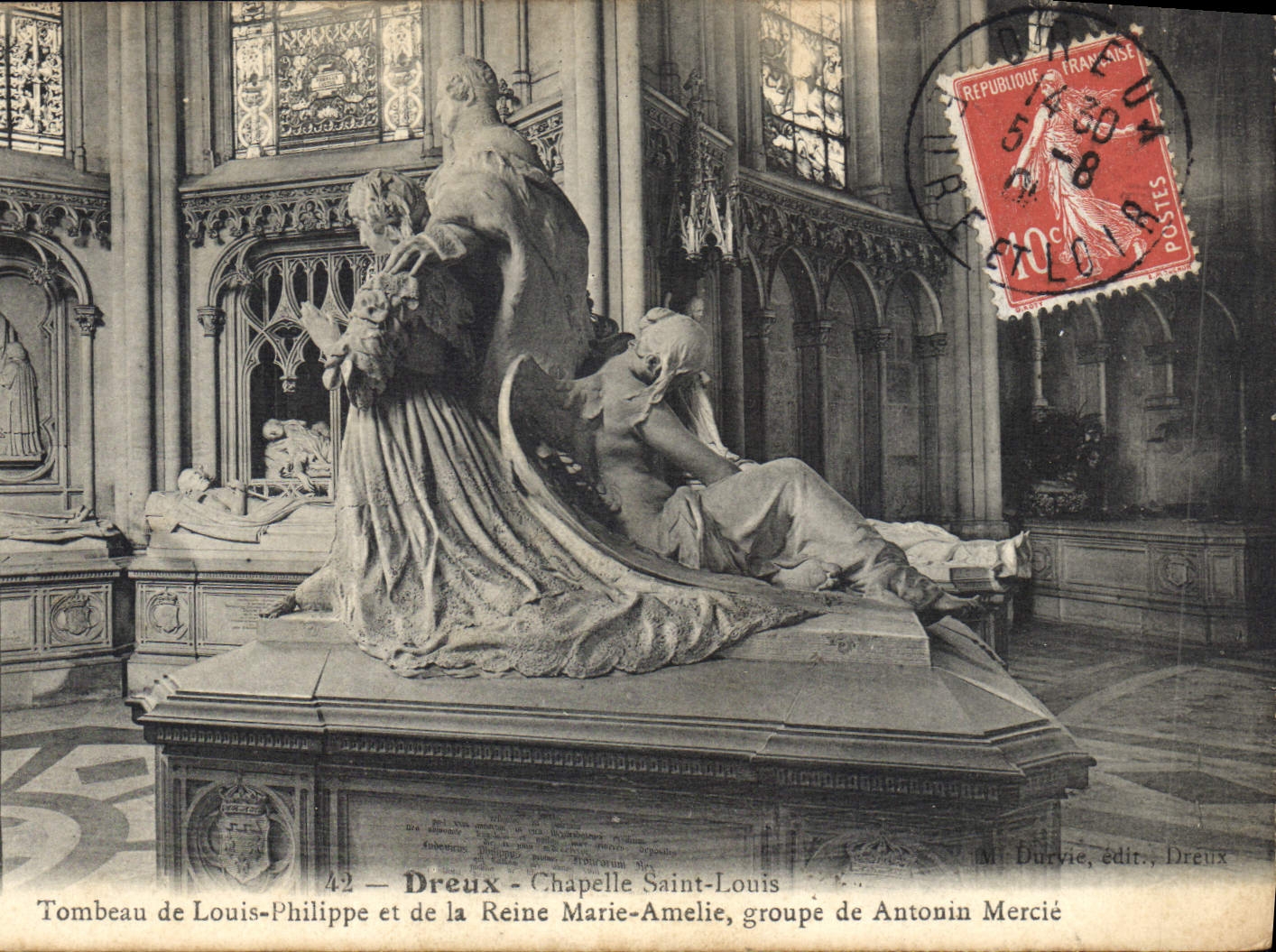 CPA Dreux Chapelle Saint Louis Tombeau de Louis Philippe et de la Reine Marie Amelie