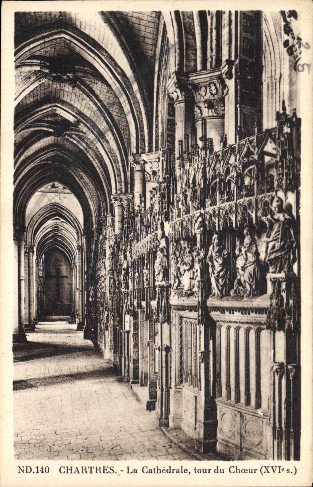 CPA Chartres La Cathedrale tour du Choeur