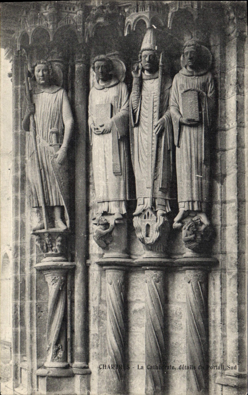 CPA Chartres La Cathedrale 