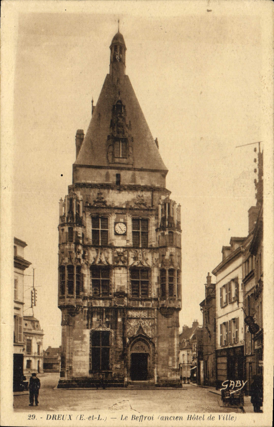 CPA Dreux E et L Le Beffroi ancien Hotel de Ville 