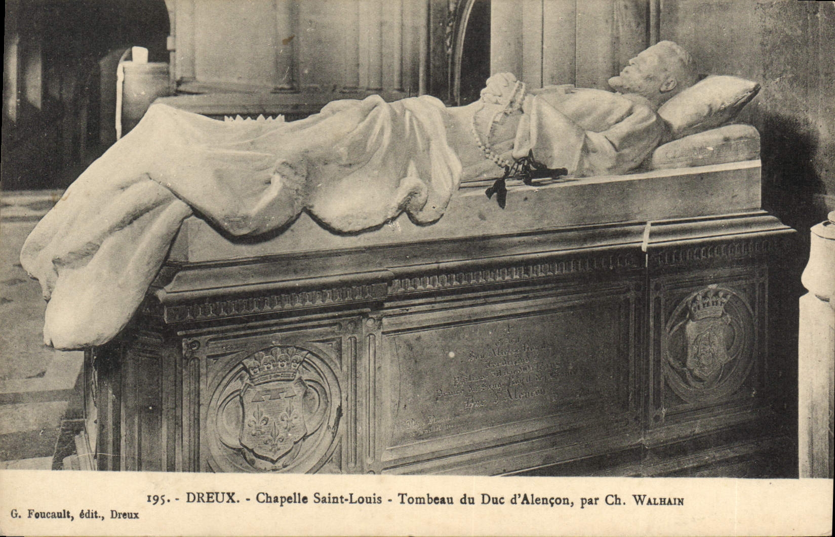 CPA Dreux Chapelle Saint Louis Tombeau du Duc d'Alencon