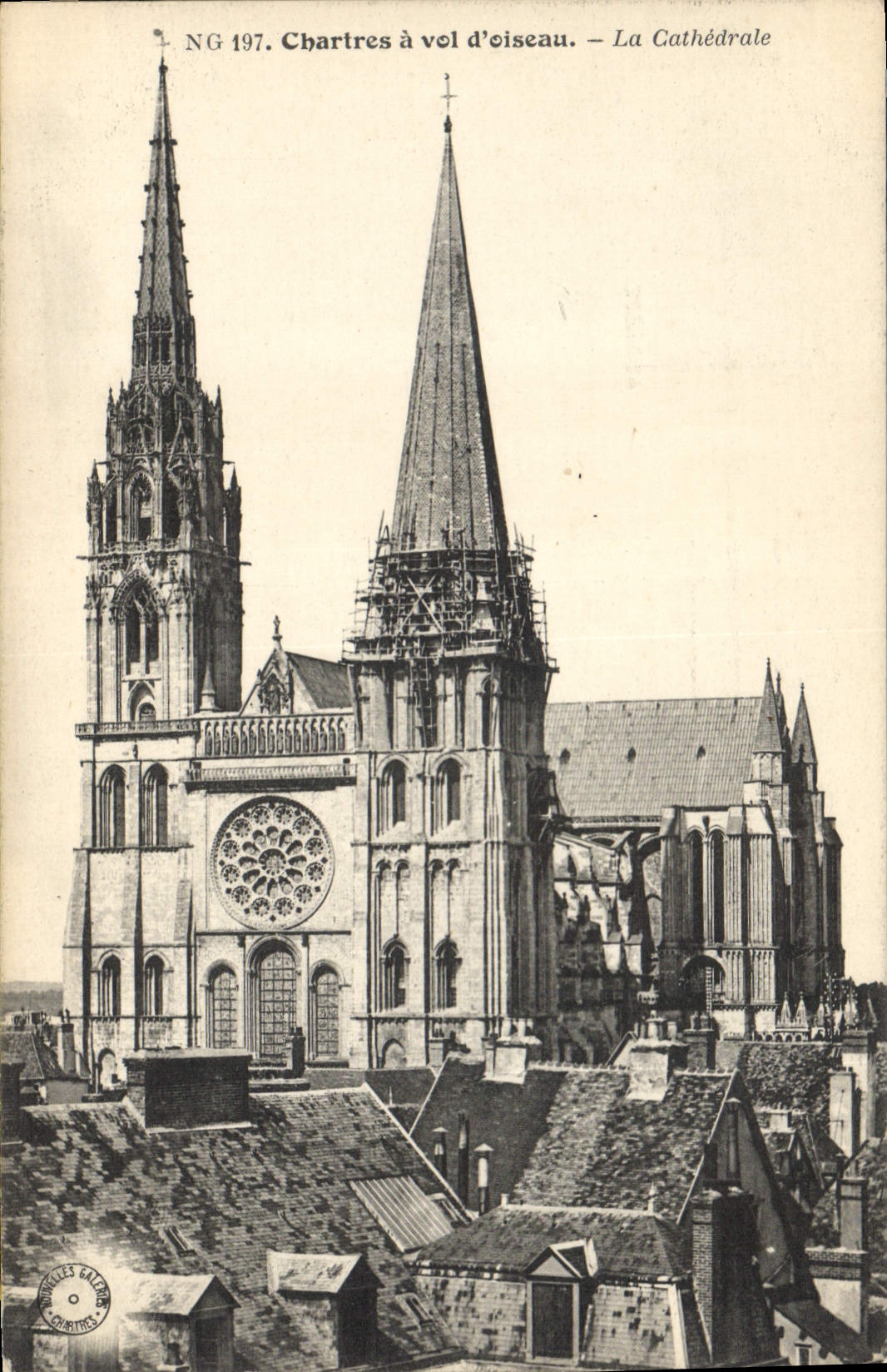 CPA Chartres a vol d'oiseau La Catherale 