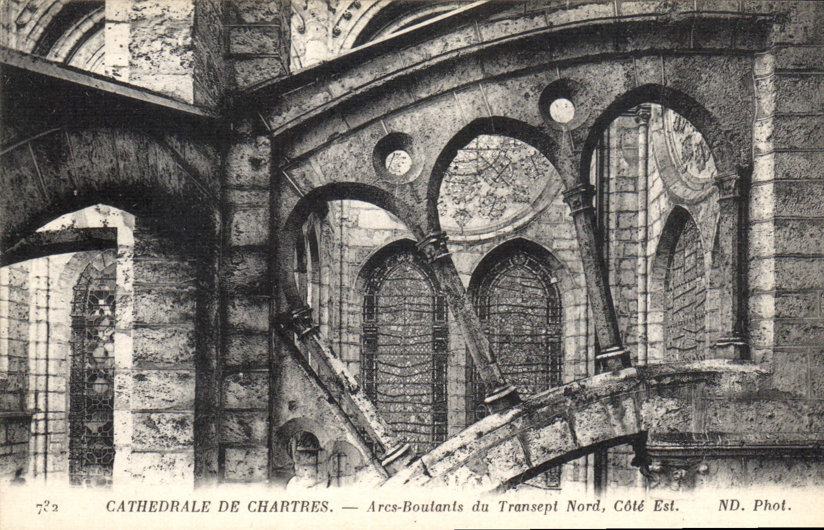 CPA Cathedrale de Chartres Ares Boutants du Transept Nord Cote Est 