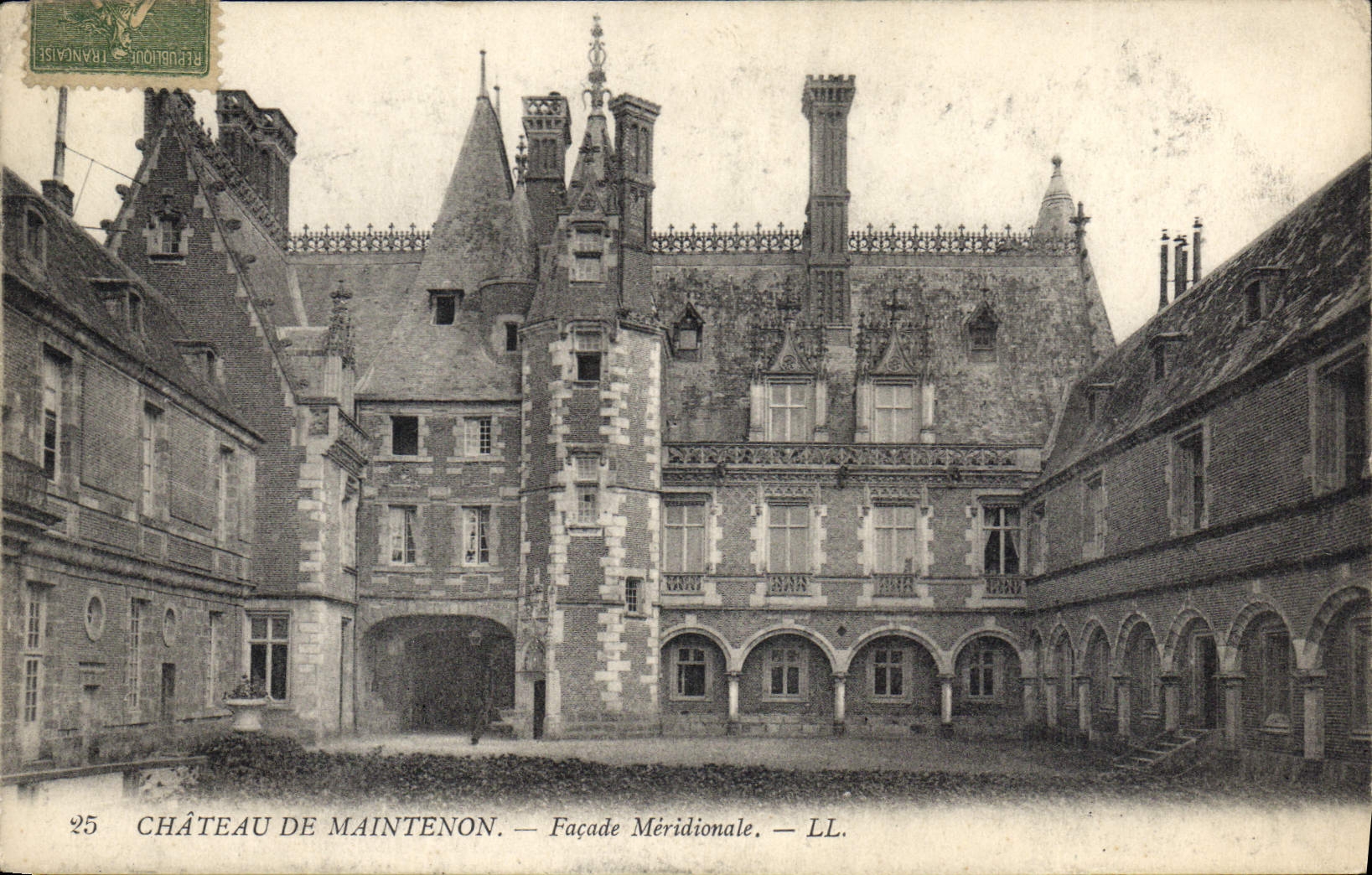 CPA Chateau de Maintenon Facade Meridionale
