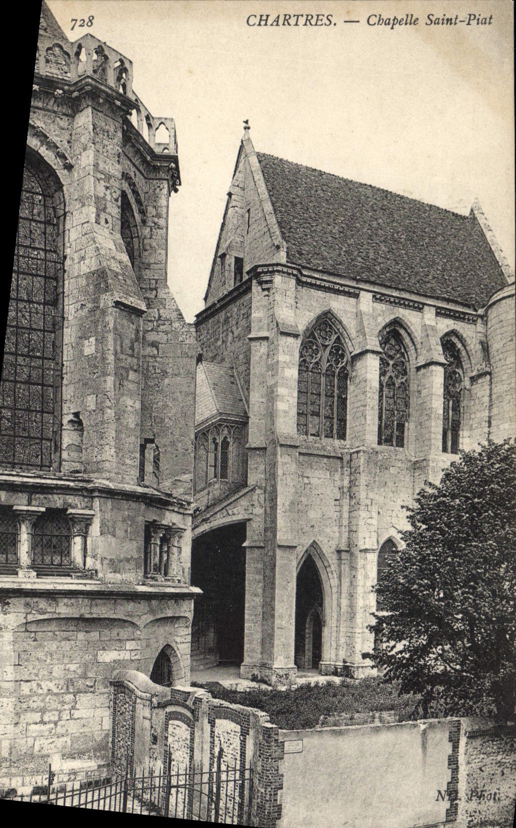 CPA Chartres Chapelle Saint Piat 