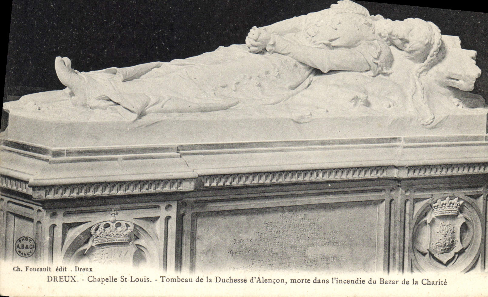 CPA Dreux Chapelle Saint Louis Tombeau de la Duchesse d'Alencon 