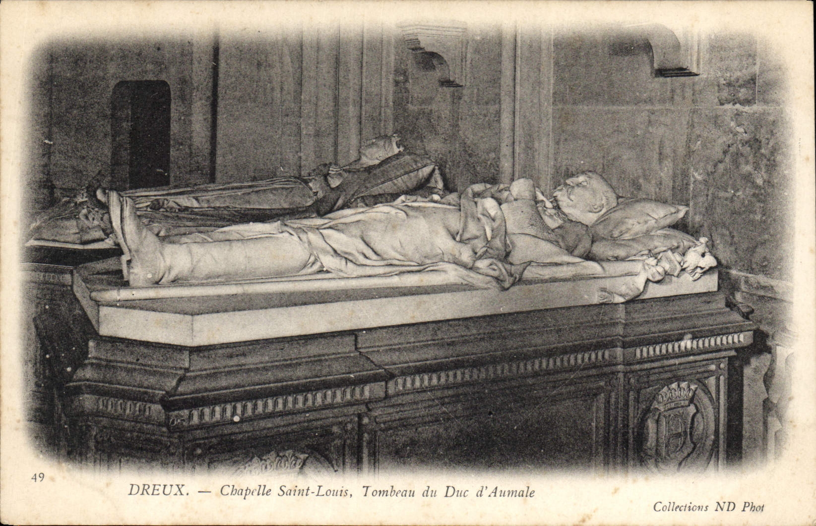 CPA Dreux Chapelle Saint Louis Tombeau du Duc d'Aumale 
