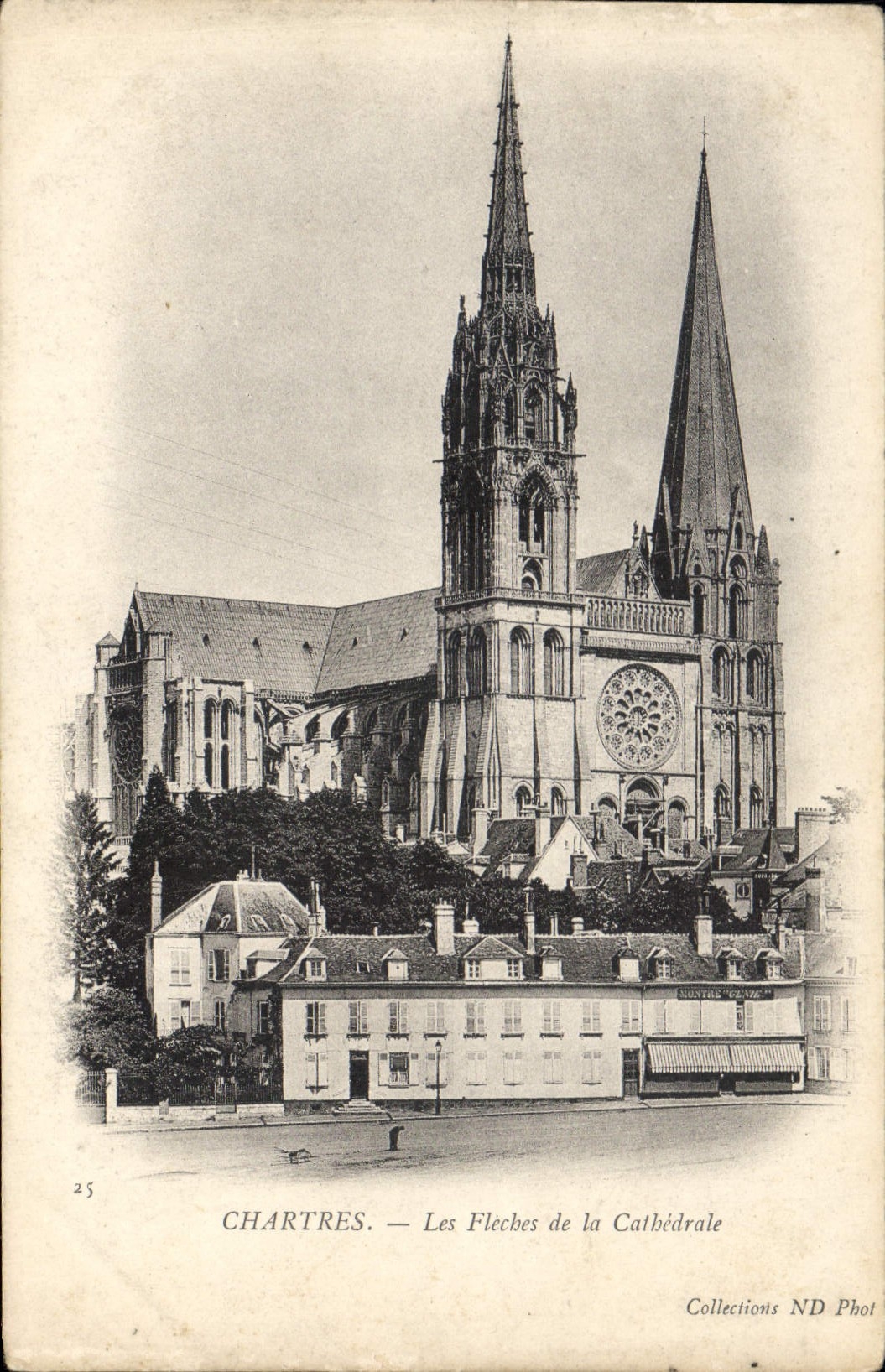 CPA Chartres Les Fleches de la Cathedrale 