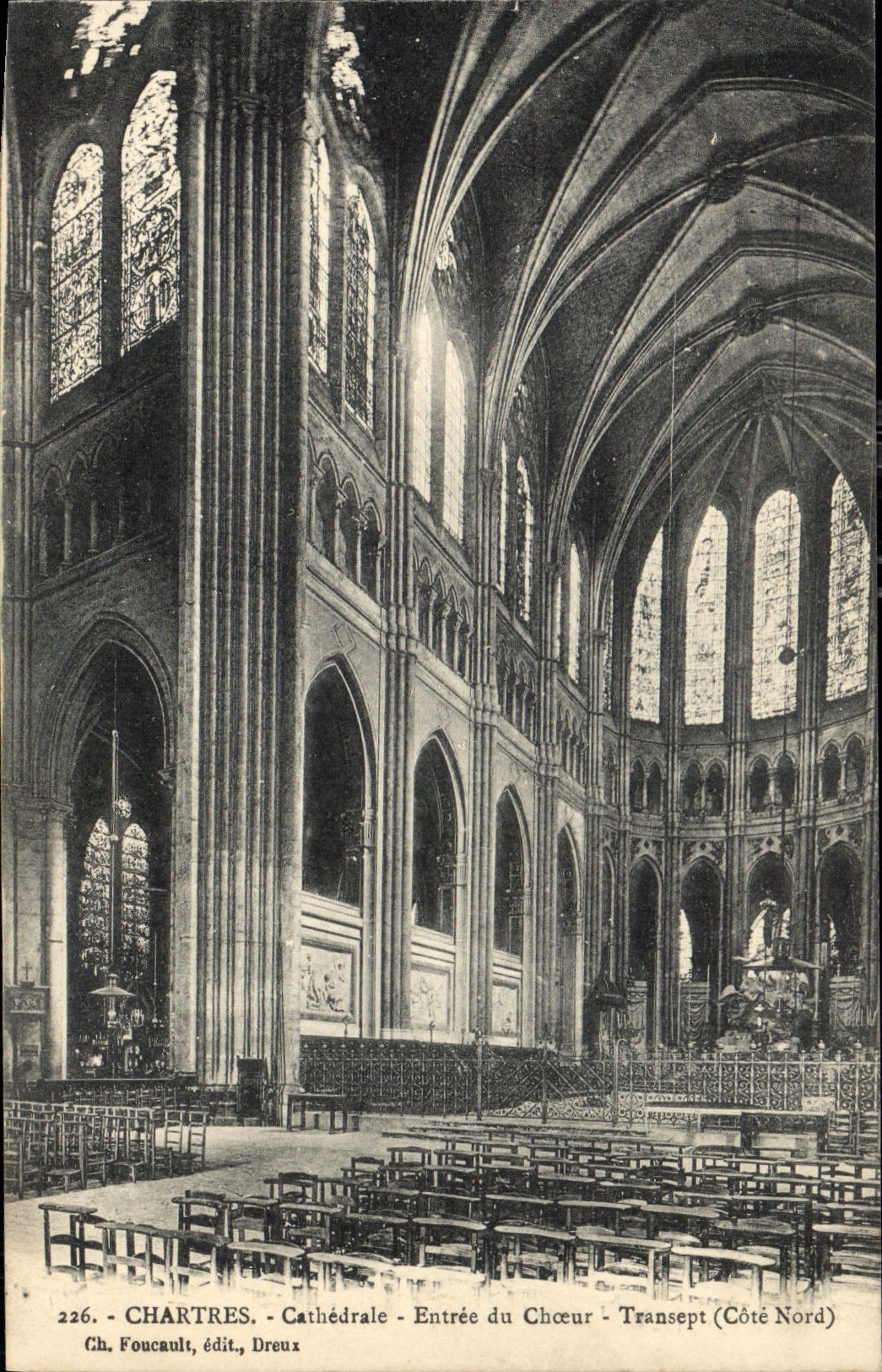 CPA Chartres Cathedrale Entree du Choeur Transept Cote Nord