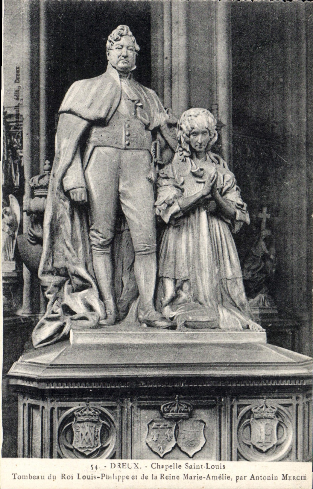 CPA Dreux Chapelle Saint Louis 