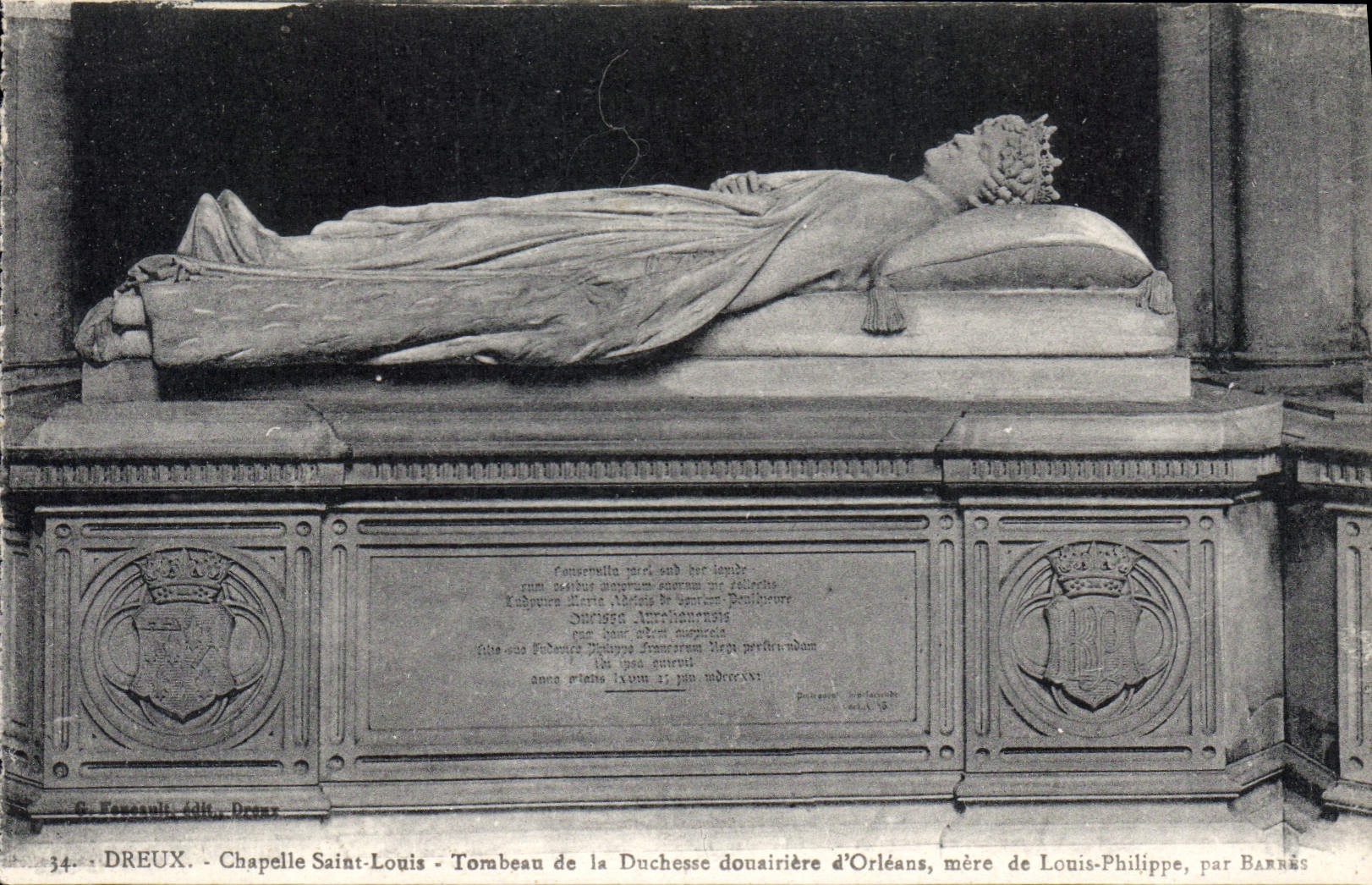 CPA Dreux Chapelle Saint Louis Tomneau de la Duchesse douairiere d'Orleans