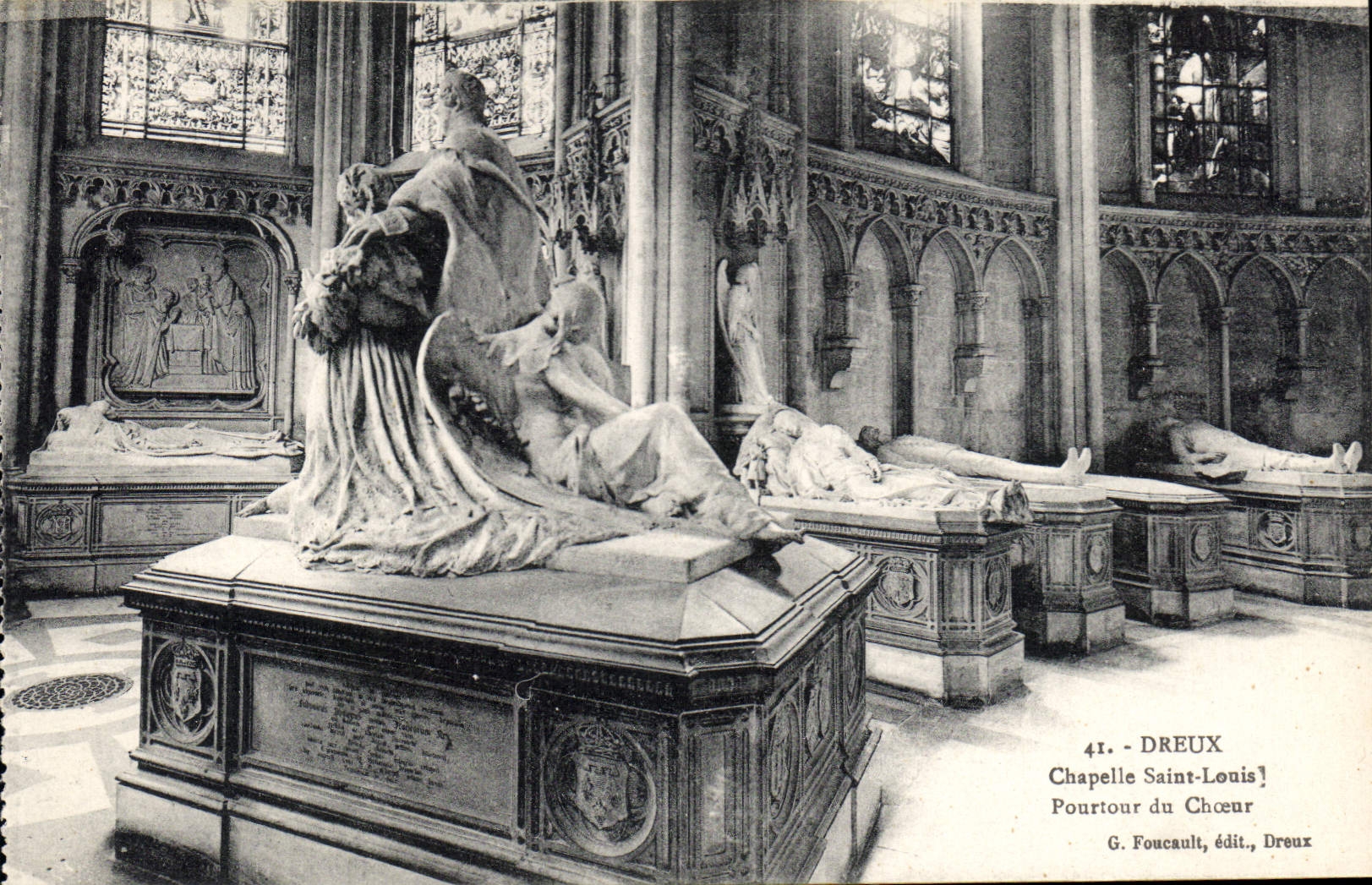 CPA Dreux Chapelle Saint Louis Pourtour du Choeur