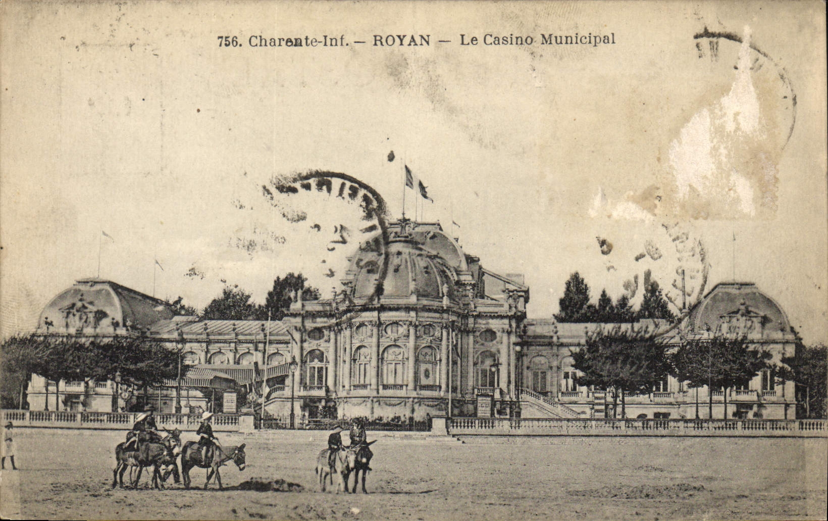 CPA Charente Inf Royan Le Casino Municipal Ane Mule