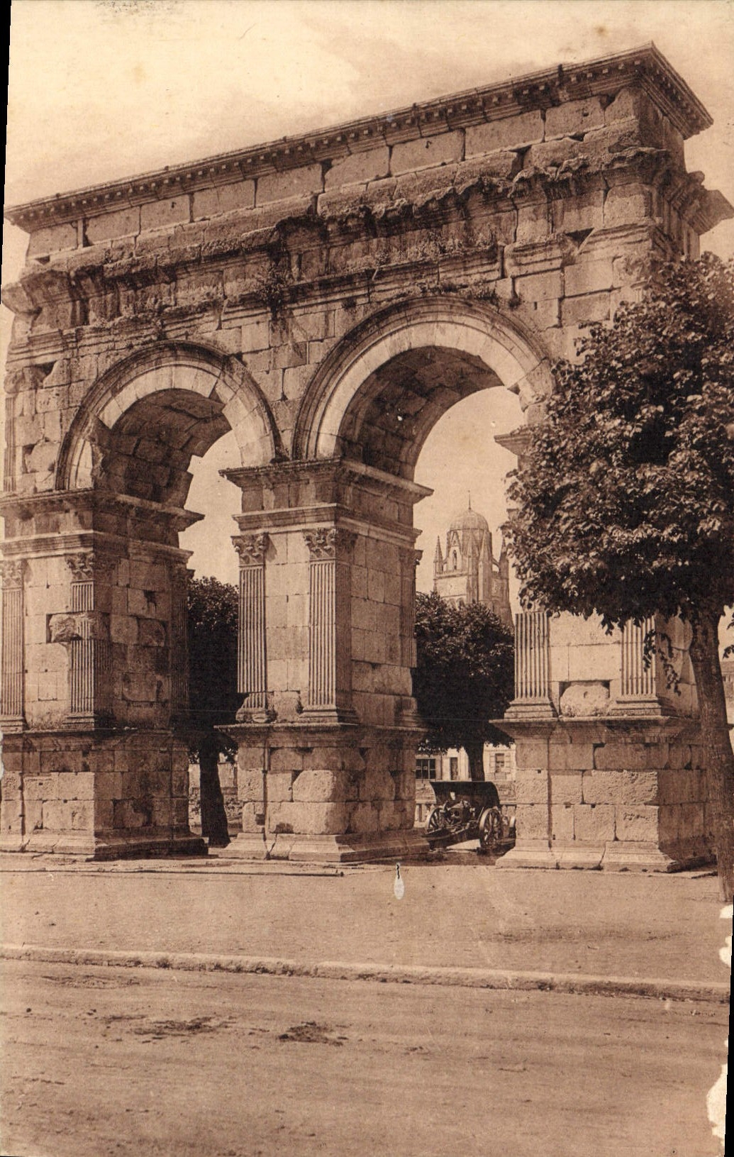 CPA Saintes Arc romain 
