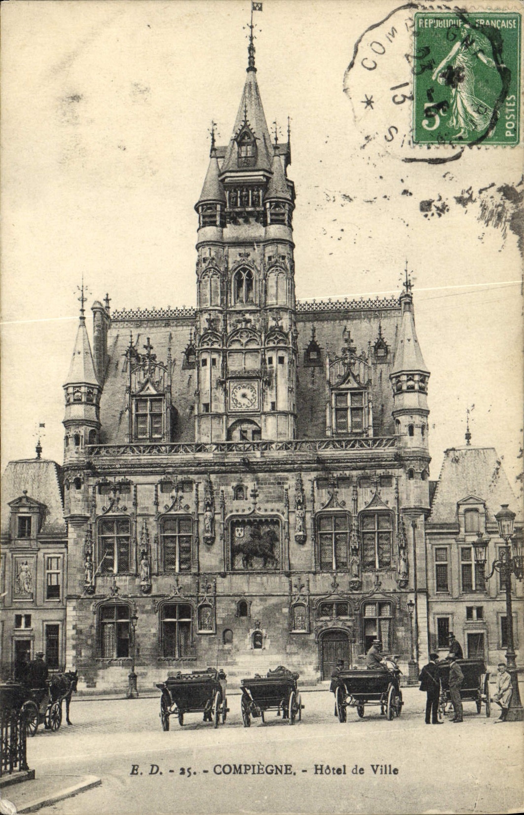 CPA Compiegne Hotel de Ville 
