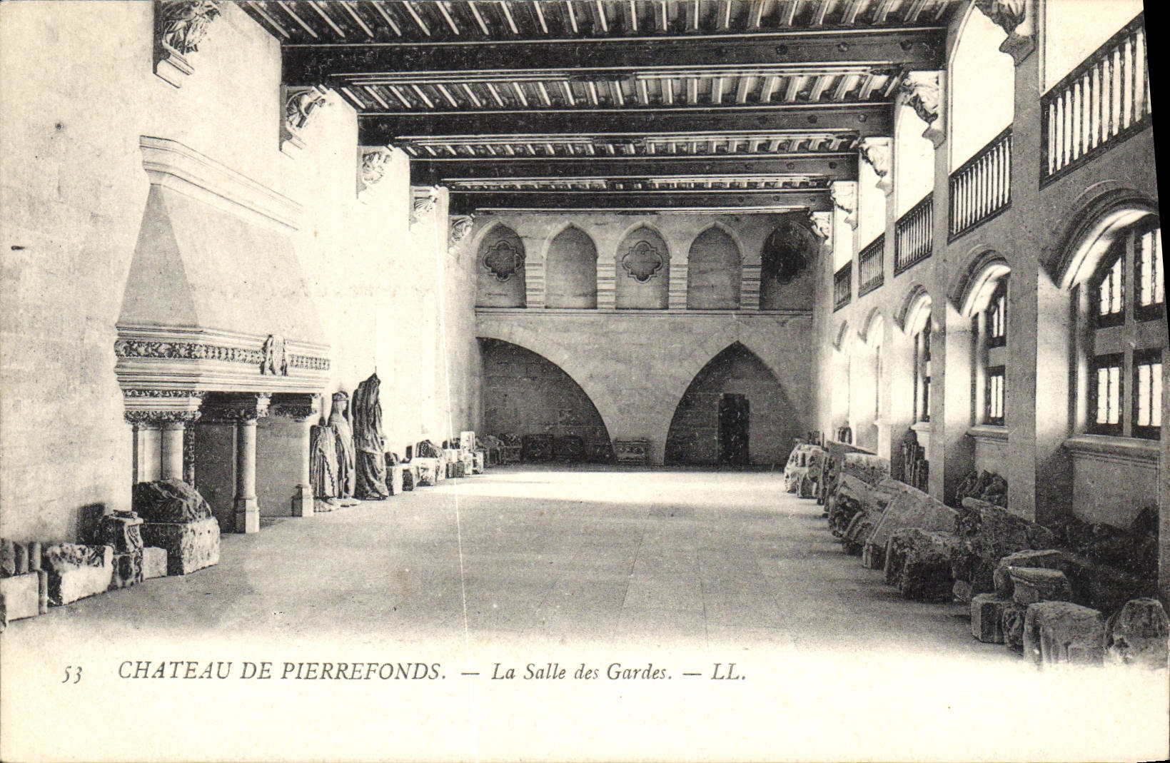 CPA Chateau de Pierrefonds La Salled des Gardes