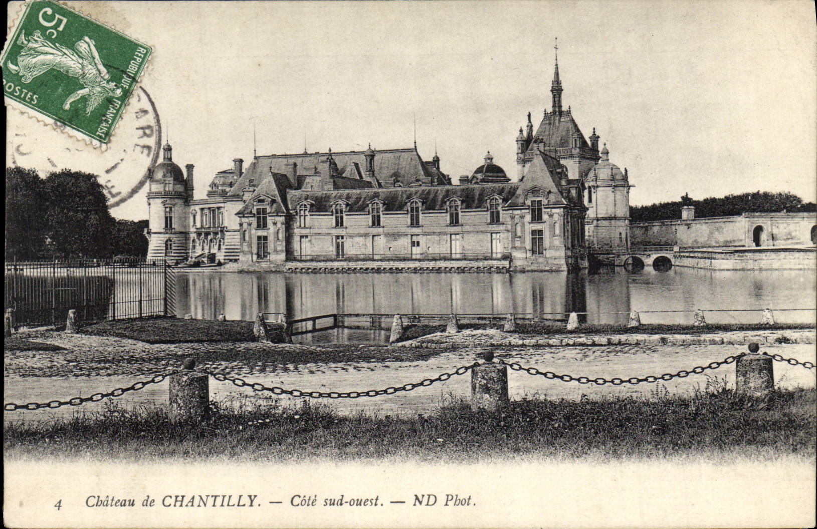 CPA Chateau de Chantilly Cote sud ouest
