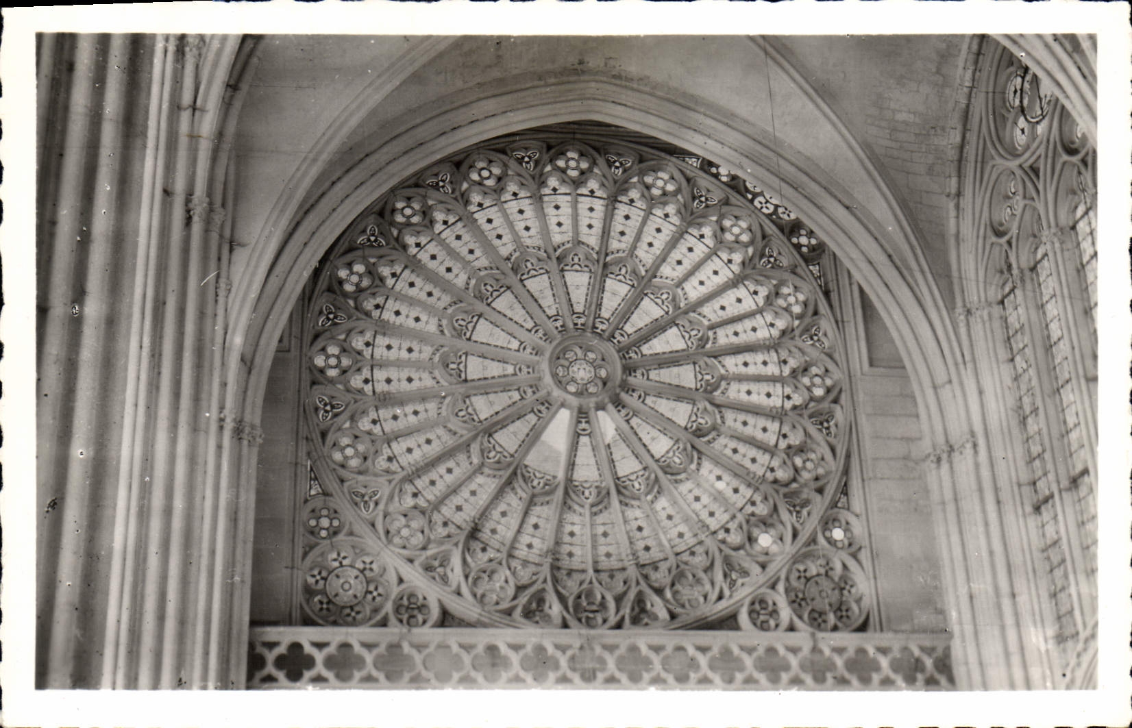 CPA St Germer de Fly Oise Rosace de la Sainte Chapelle