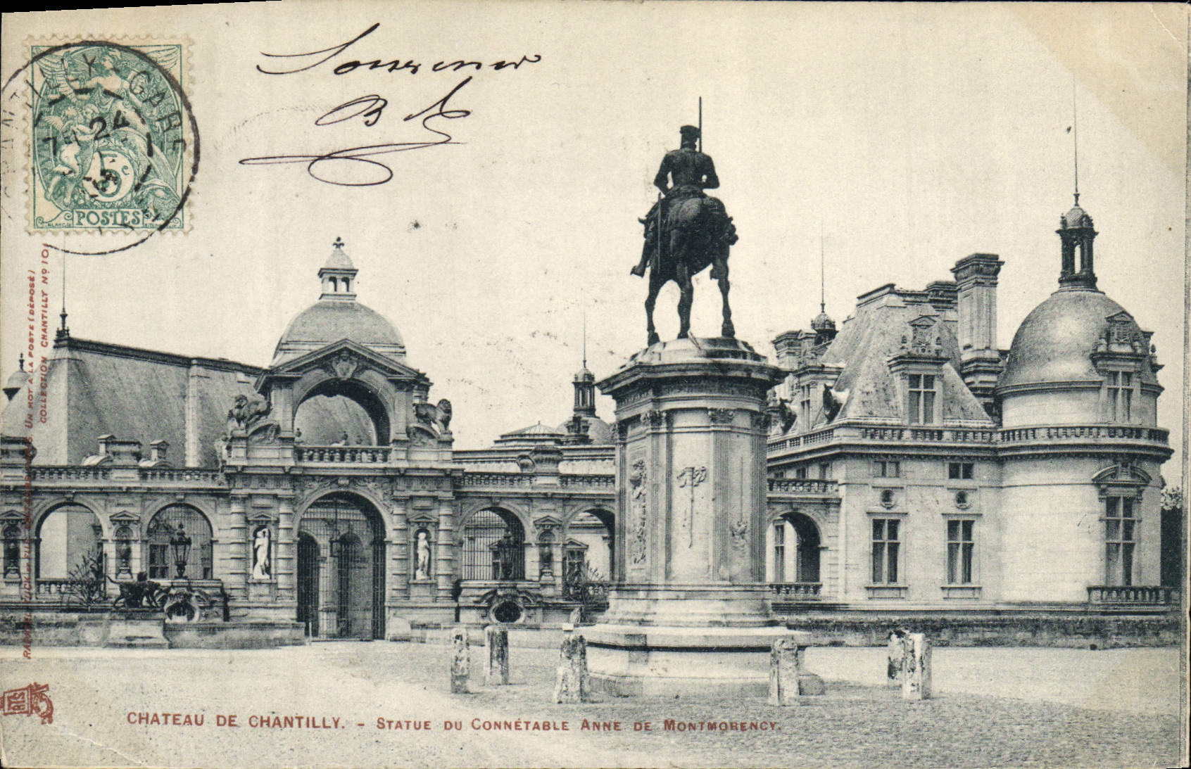 CPA Chateau de Chantilly Statue du Connetable Anne de Montmorency