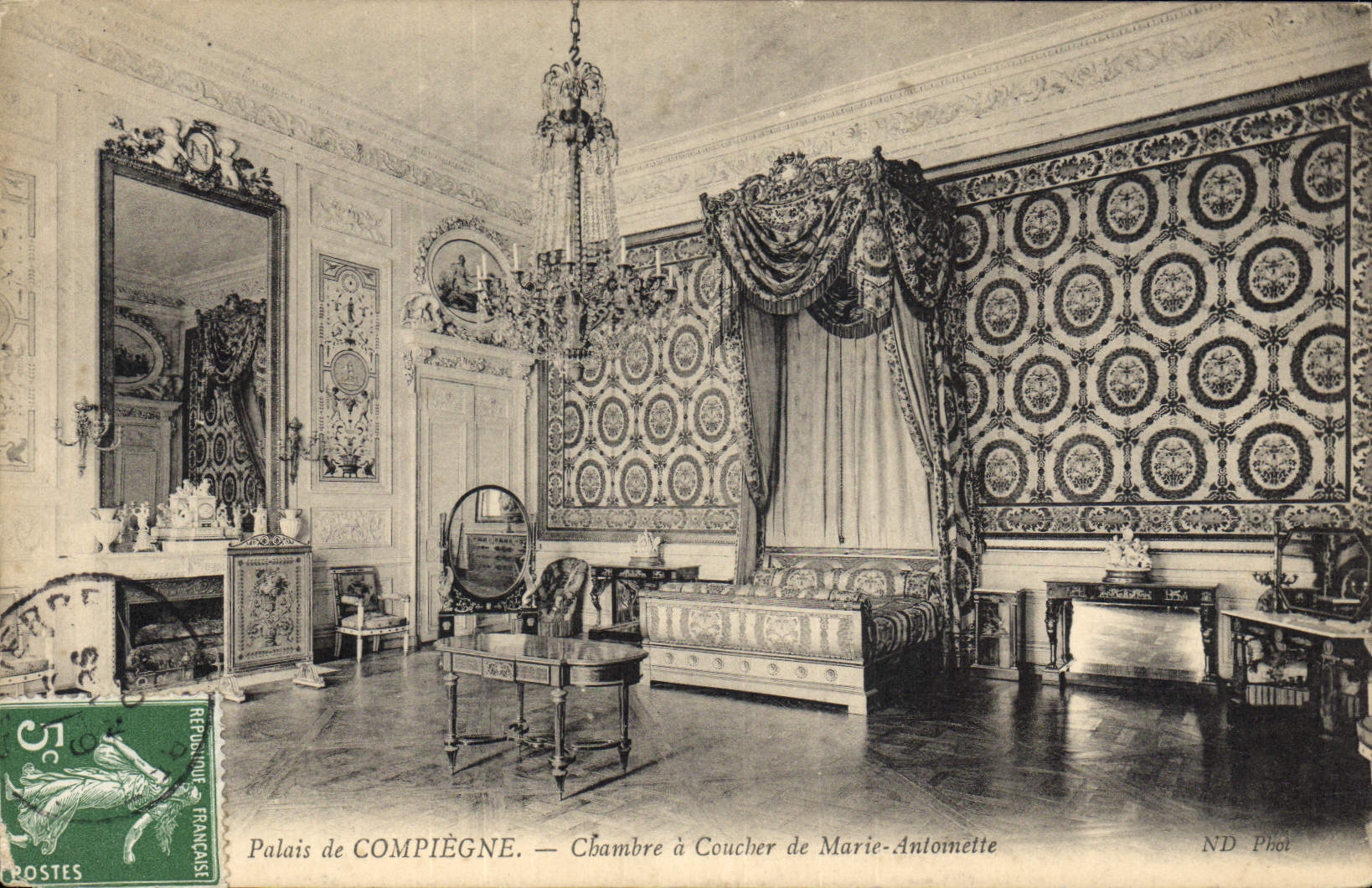 CPA Palais de Compiegne Chambre a Coucher de Marie Antoinette