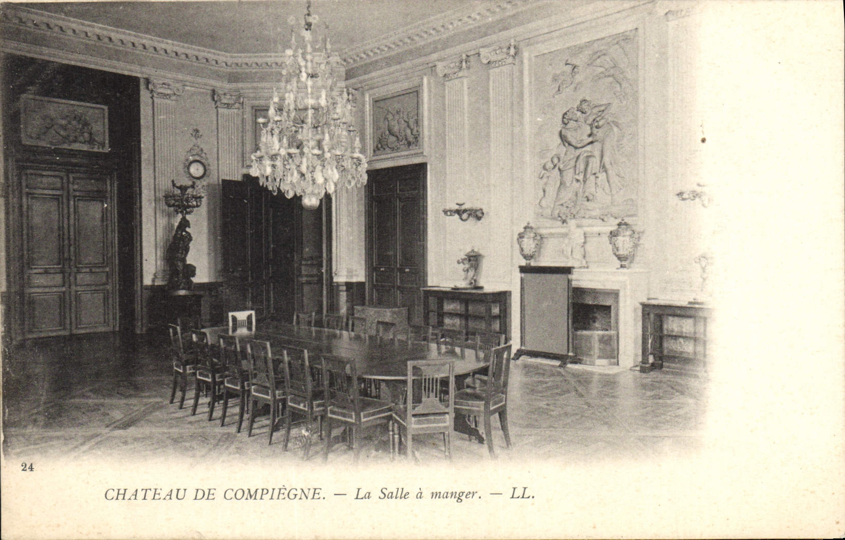 CPA Chateau de Compiegne La Salle a manger