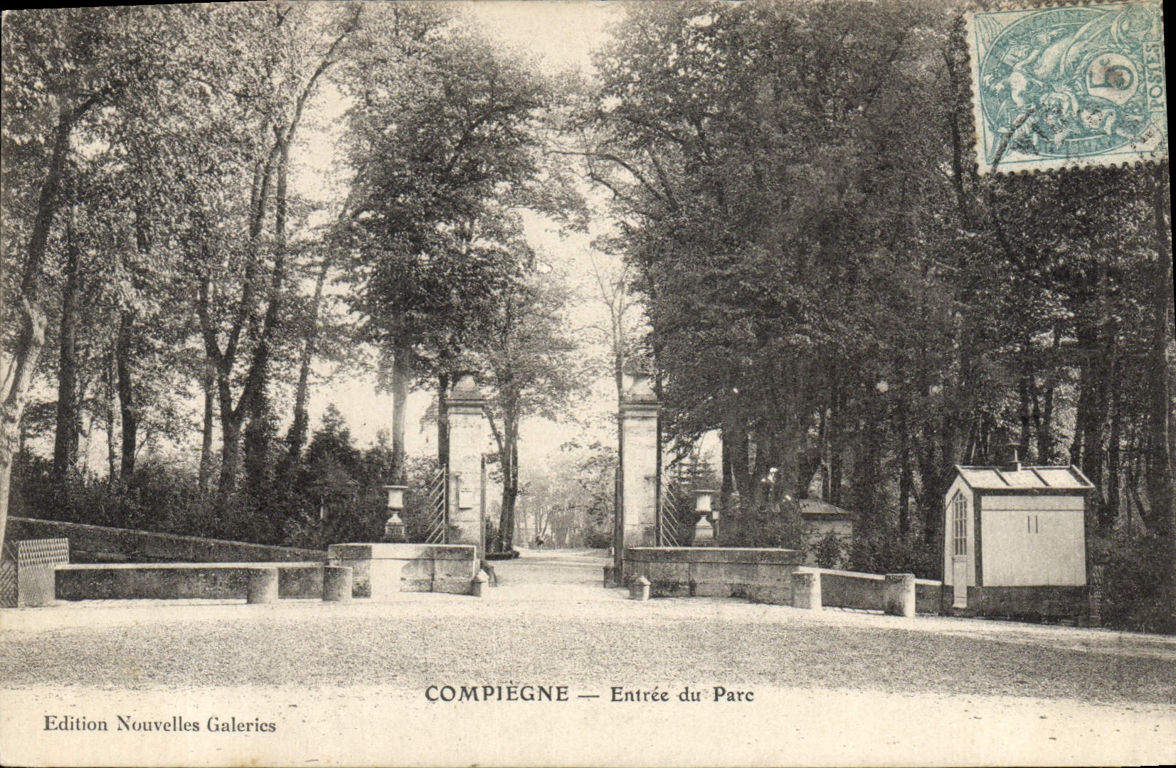 CPA Compiegne Entree du Parc 