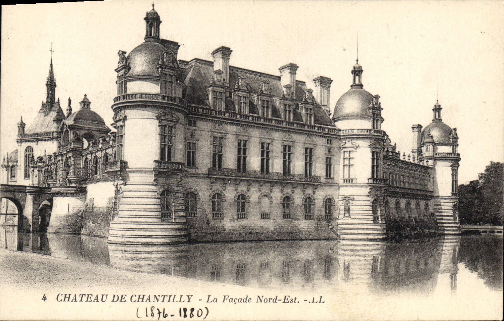 CPA Chateau de Chantilly La Facade Nord Est 