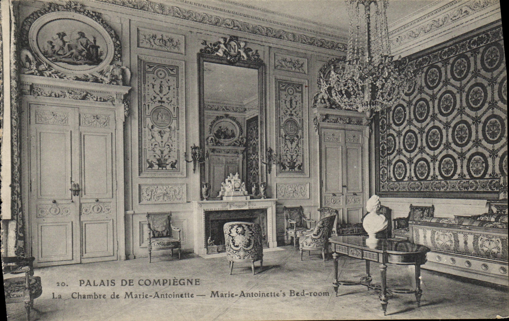 CPA Palais de Compiegne La Chambre de Marie Antoinette 