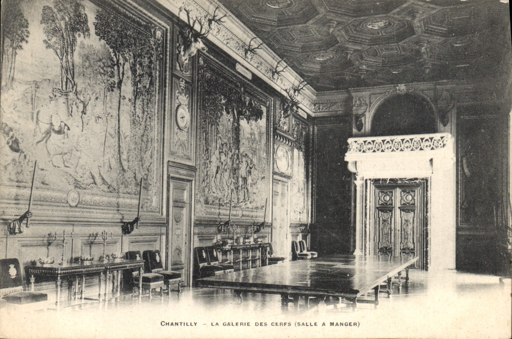 CPA Chantilly La Galerie des Cerfs Salle a manger