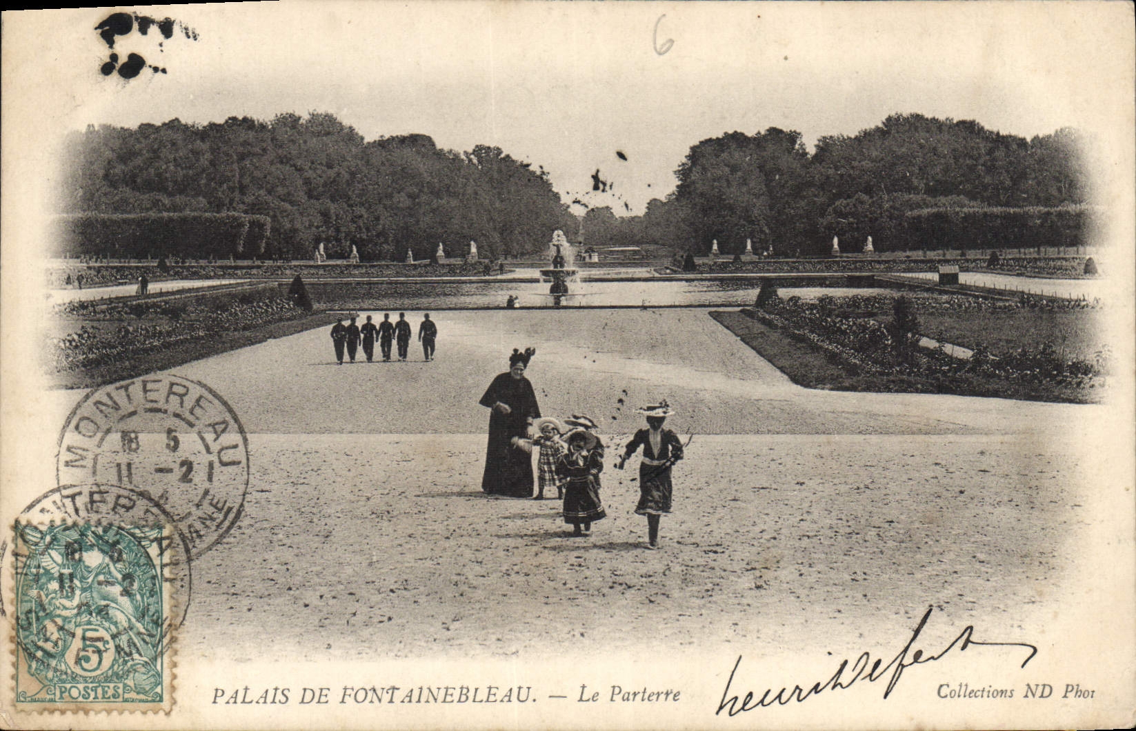 CPA Palais de Fontainebleau Le Parterre 