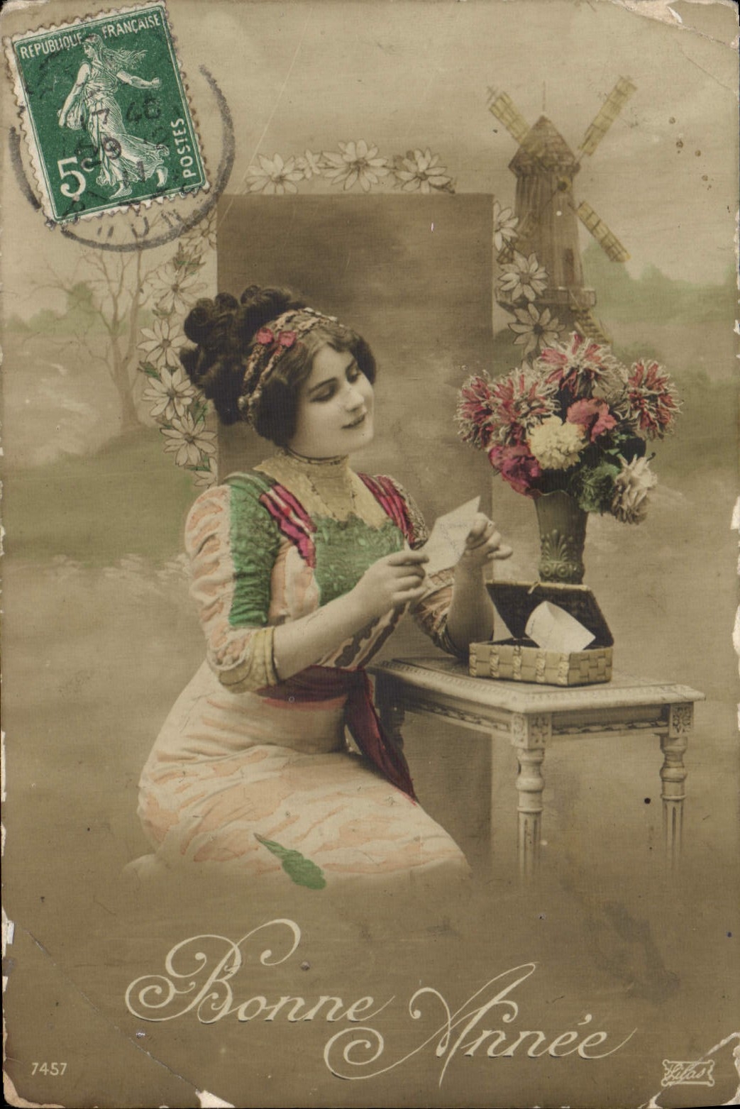 CPA Bonne Annee Femme Moulin a vent