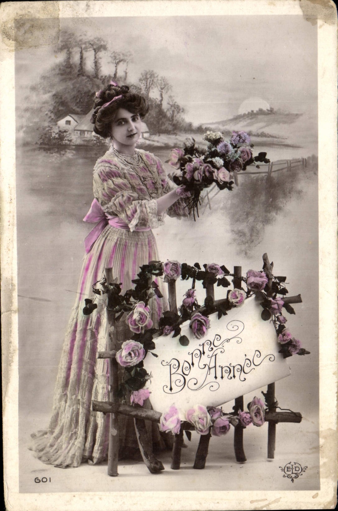 CPA Bonne Annee Femme