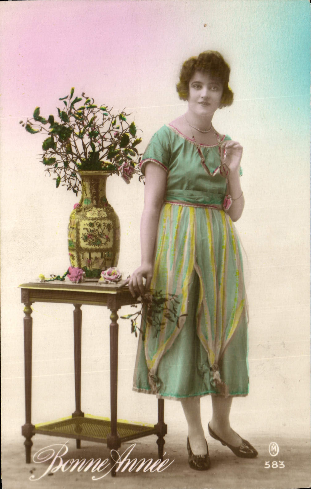 CPA Bonne Annee Femme