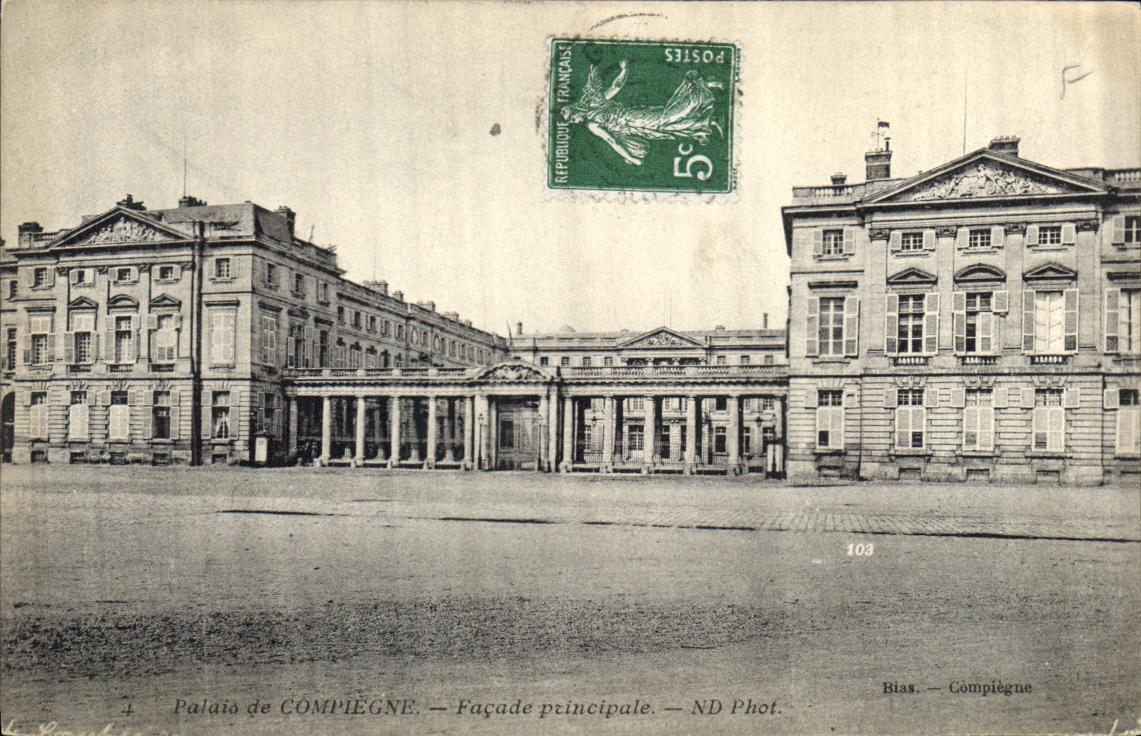 CPA Palais de Compiegne Facade principale 