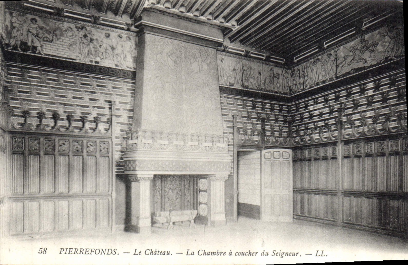 CPA Pierrefonds le Chateau la Chambre a Coucher du Seigneur