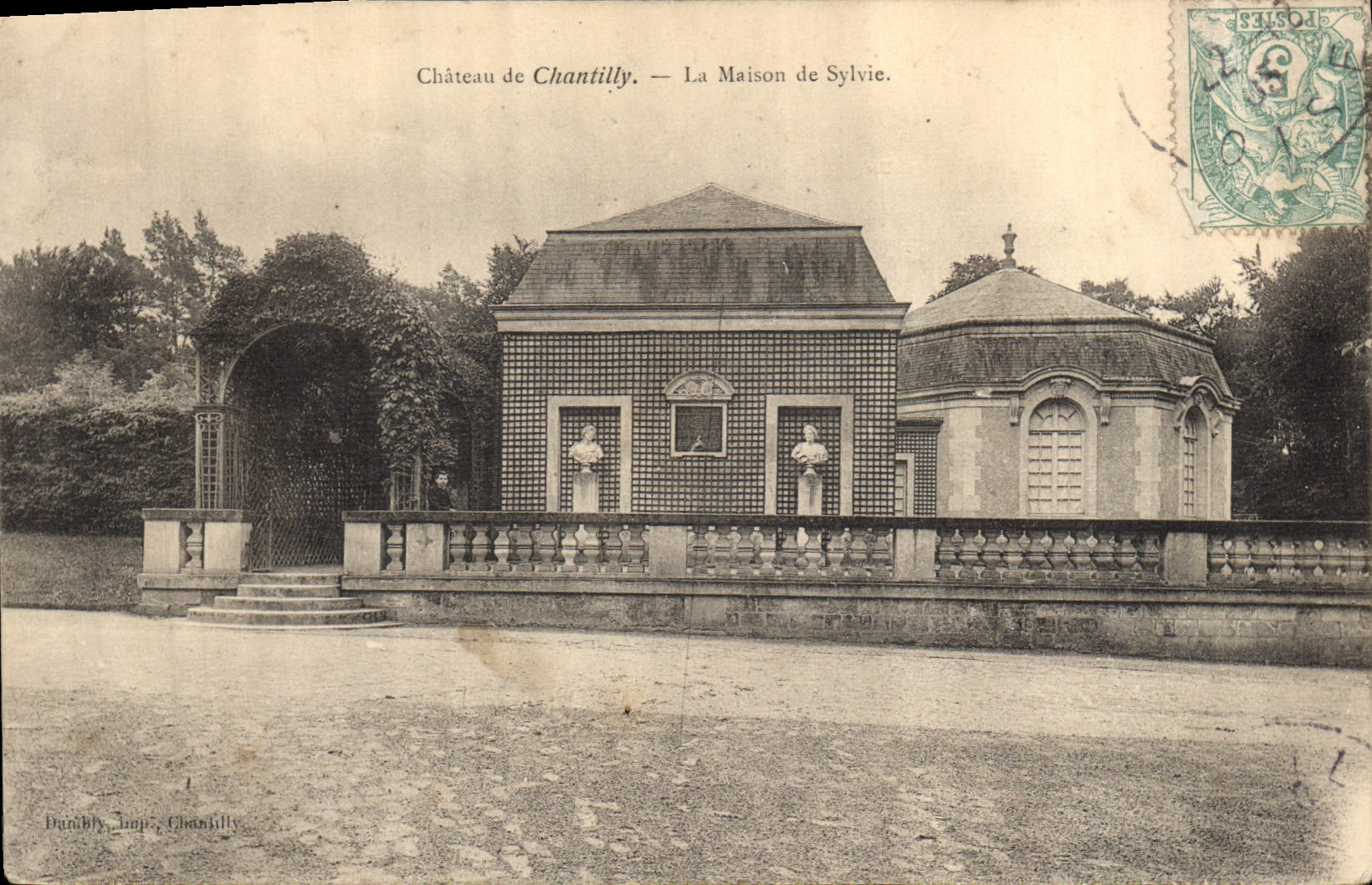 CPA Chateau de Chantilly la Maison de Sylvie 