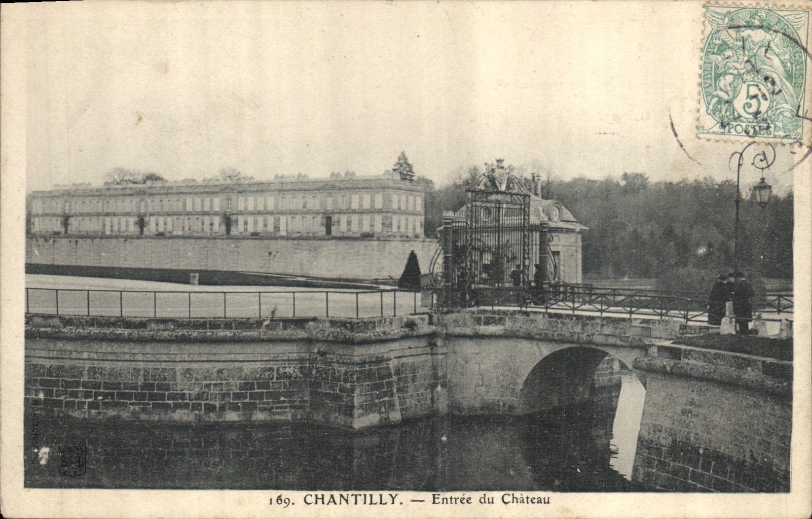 CPA Chantilly Entree du Chateau 