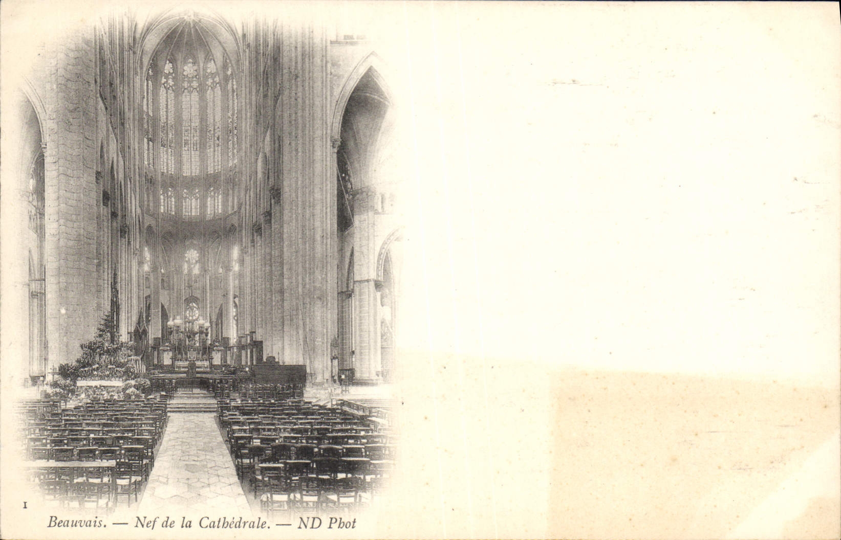 CPA Beauvais Nef de la Cathedrale 
