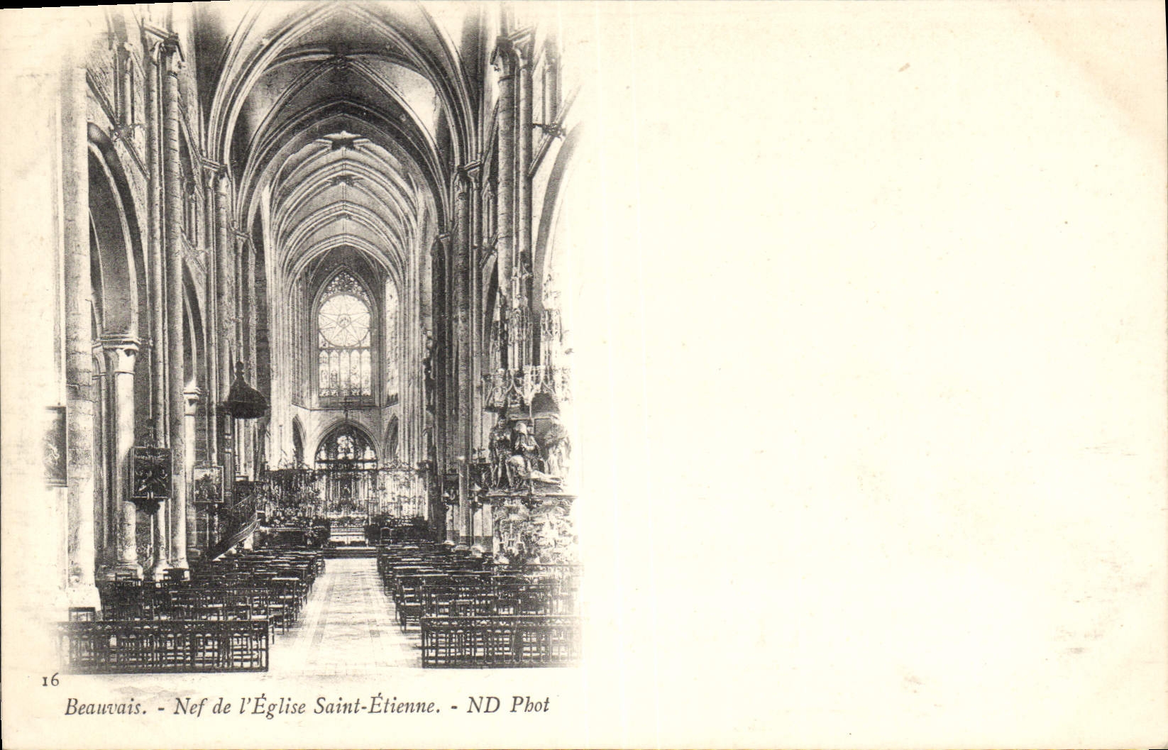 CPA Beauvais Nef de l'Eglise Saint Etienne 