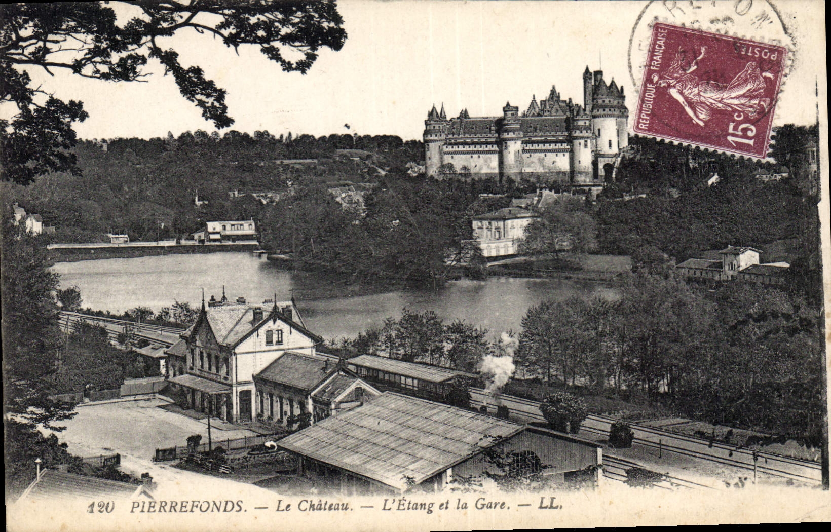 CPA Pierrefonds le Chateau l'Etang et la Gare 