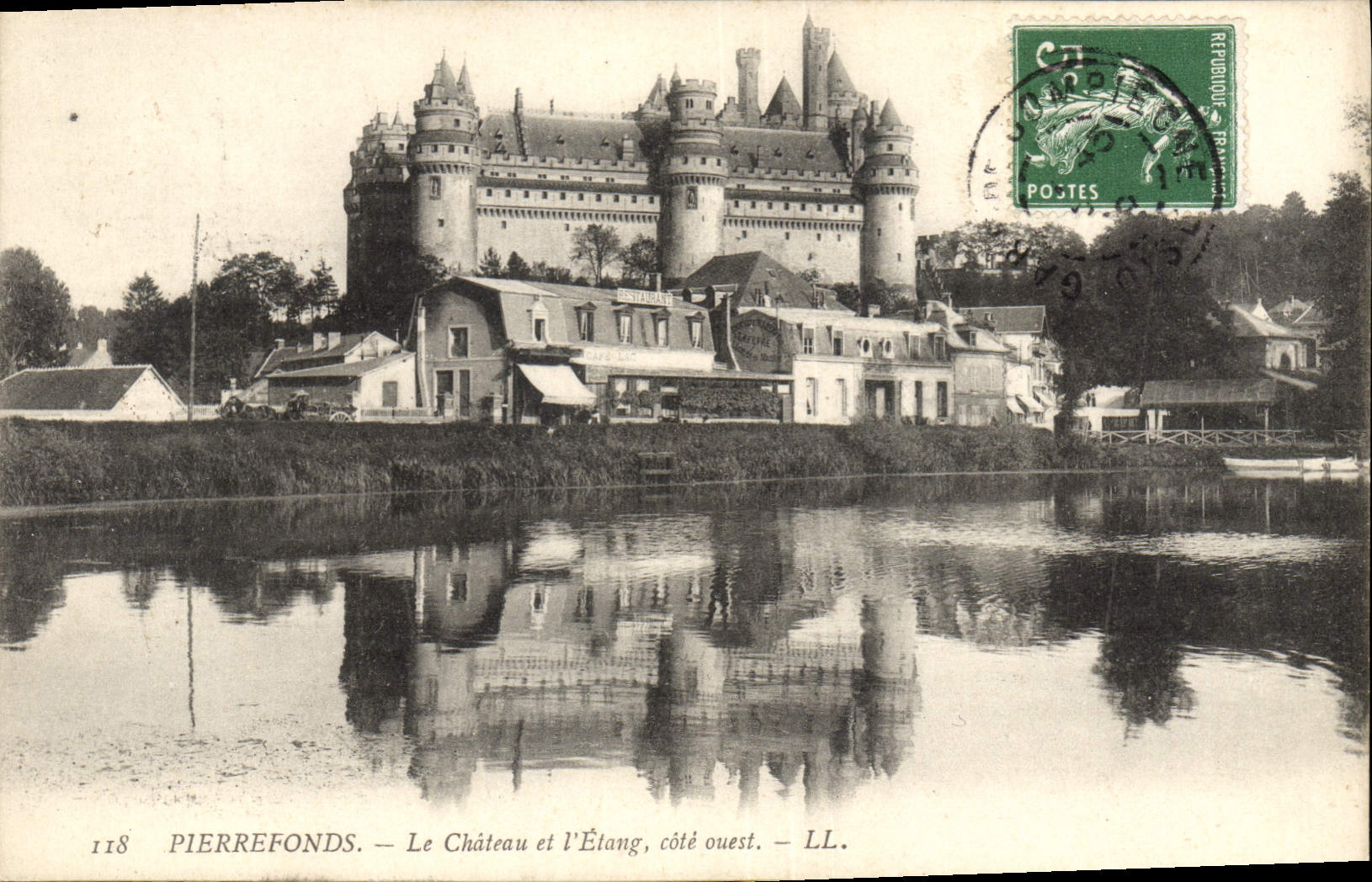 CPA Pierrefonds le Chateau et l'Etang Cote ouest 