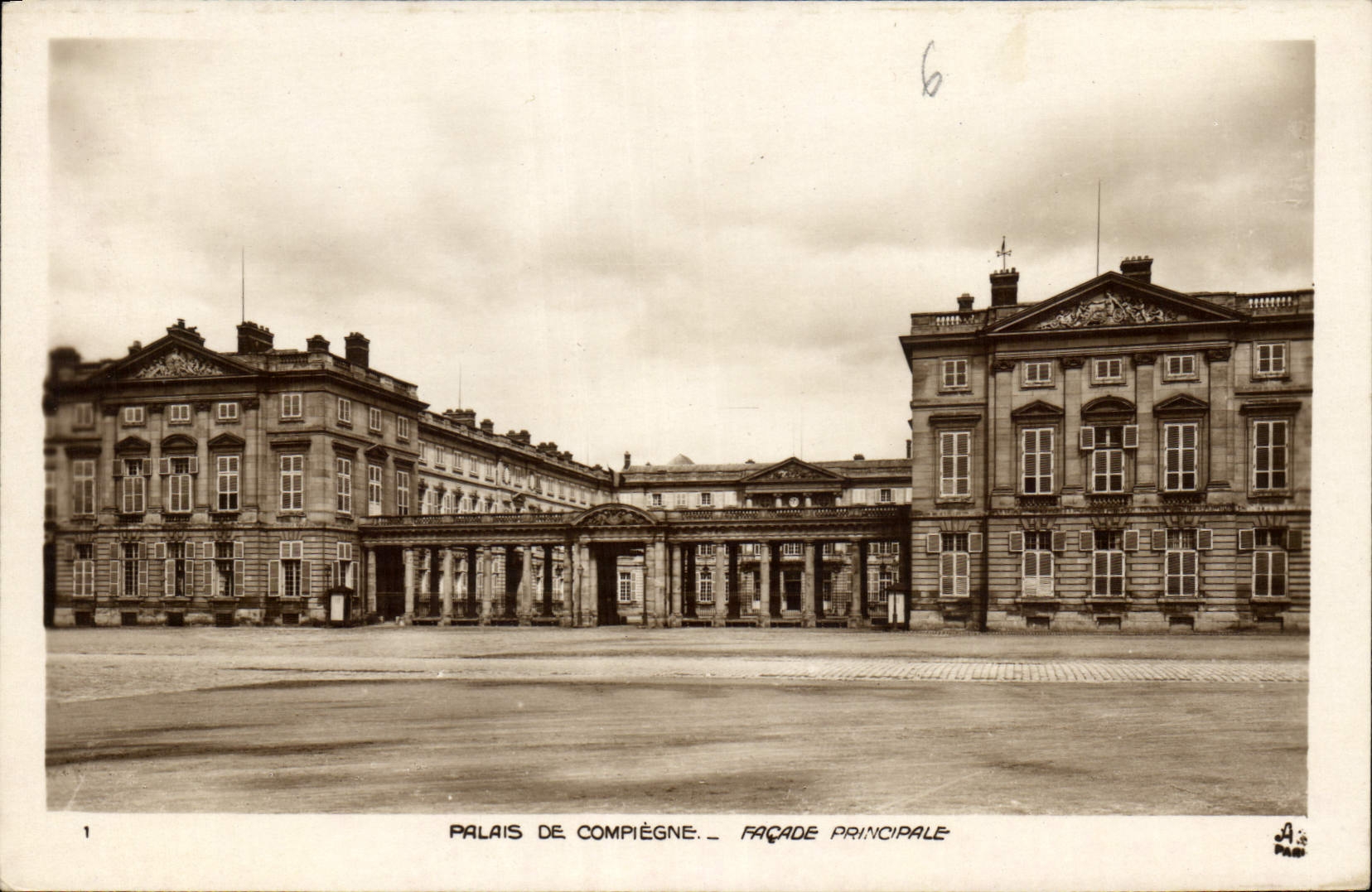 CPA Palais de Compiegne Facade Principale 