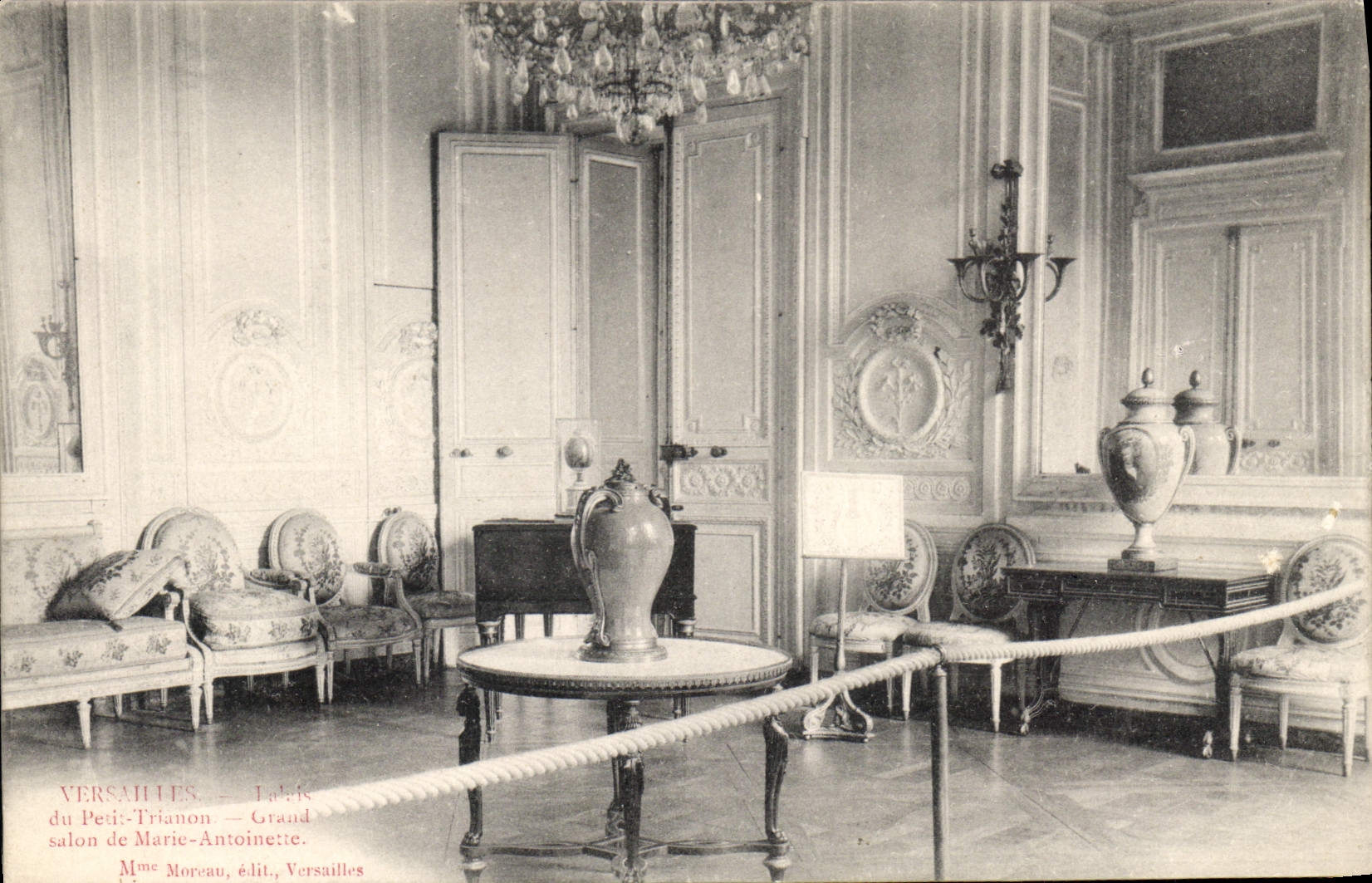CPA Versailles Petit Trianon Grand Salon de Marie Antoinette 